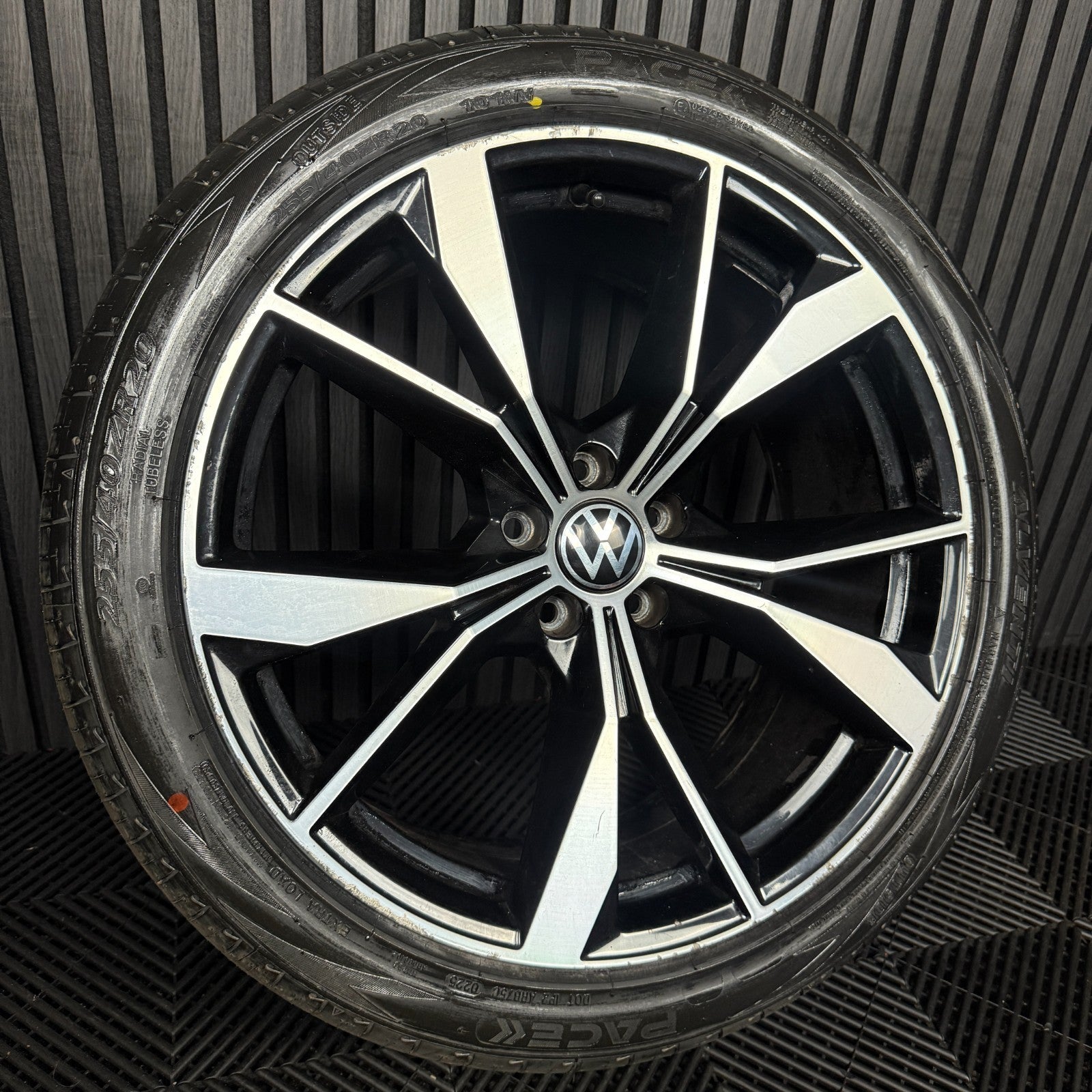 1X 20'' GENUINE VW TIGUAN MISANO R LINE 5NA601025AH DC ALLOY TYRE WHEEL SINGLE