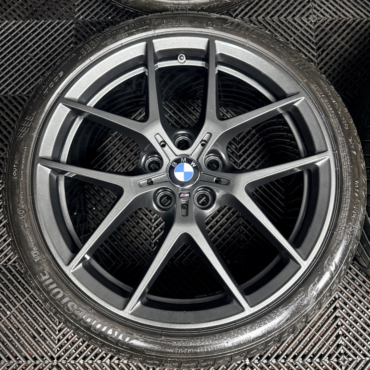 18'' BMW 1 Series 554 Grey M Sport 2 F40 F44 Alloy Wheels Tyres 8092353 Genuine