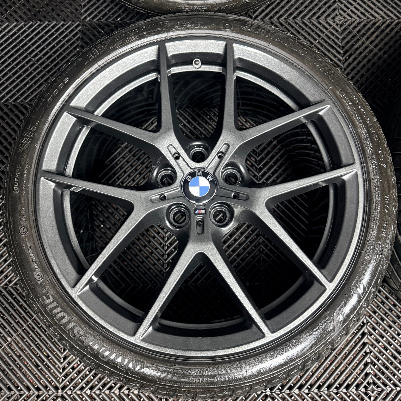 18'' BMW 1 Series 554 Grey M Sport 2 F40 F44 Alloy Wheels Tyres 8092353 Genuine