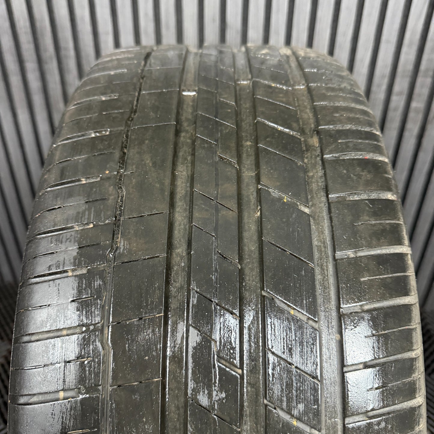 1X 21'' GENUINE VW TIGUAN ESTORIL R BLACK DC ALLOY TYRE WHEEL 5NA601025AK