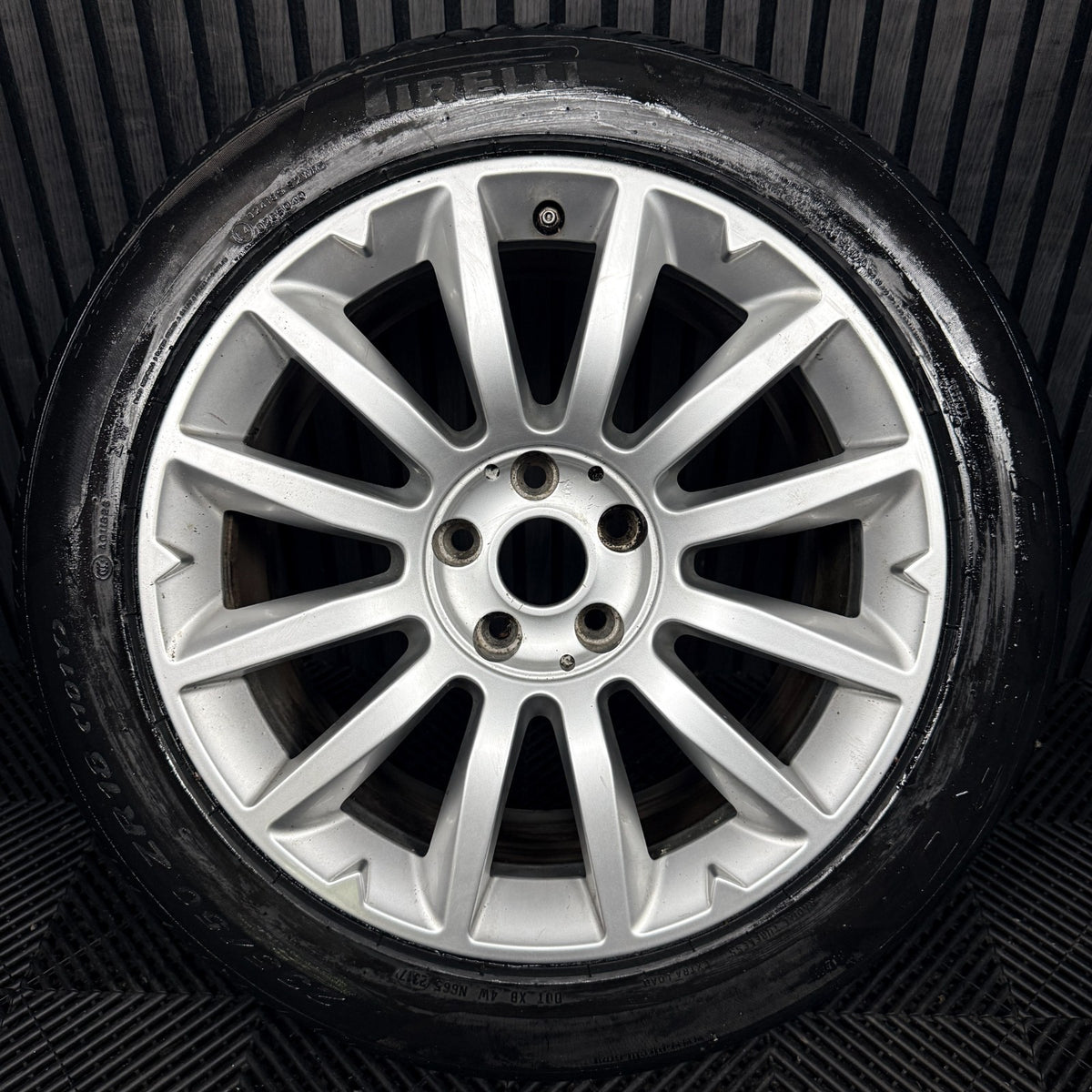 1X 18'' Maserati Ghibli Levante 670019917 Alloy Wheel Single Rear Genuine