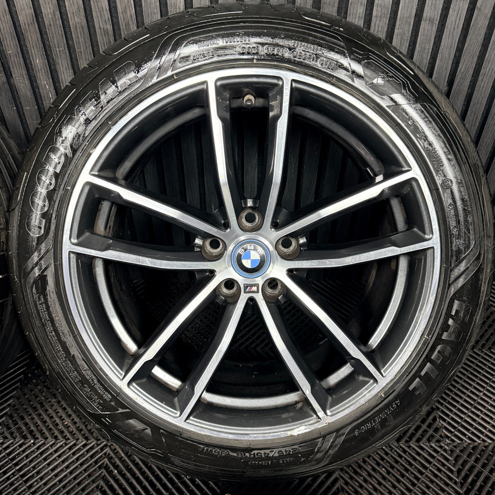 18" Bmw 5 Series 4 662 Grey Dc M Sport G30 G31 Alloy Wheel Tyres 7855081 Genuine
