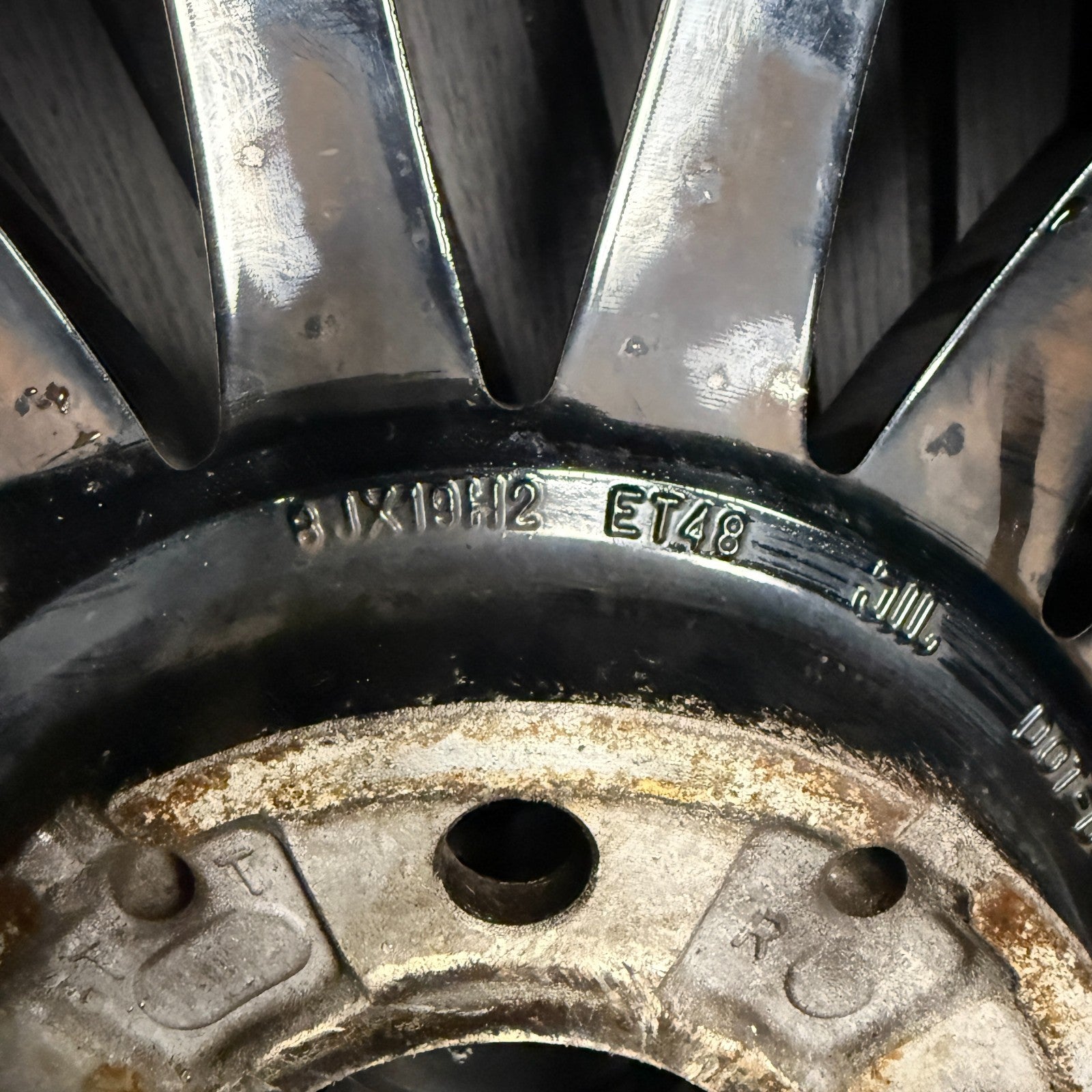 1X 19" GENUINE MERCEDES A CLASS CLA A35 BLACK ALLOY WHEEL TYRE W176 A1764010502