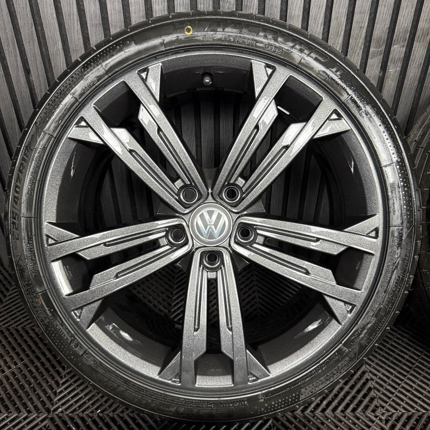18" GENUINE VW GOLF SEVILLE GREY GTD GT MK7 ALLOY WHEEL TYRES 5G0601025CM