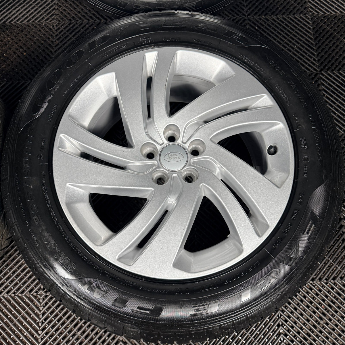 18'' Range Rover Evoque Silver Discovery Sport Land Alloy Wheels Tyres Genuine