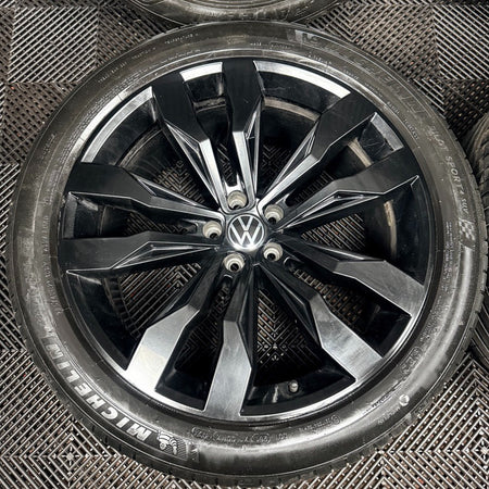 21'' VW Touareg Suzuka Black R Line Wheels Alloys Tyres Q7 760601025D Genuine