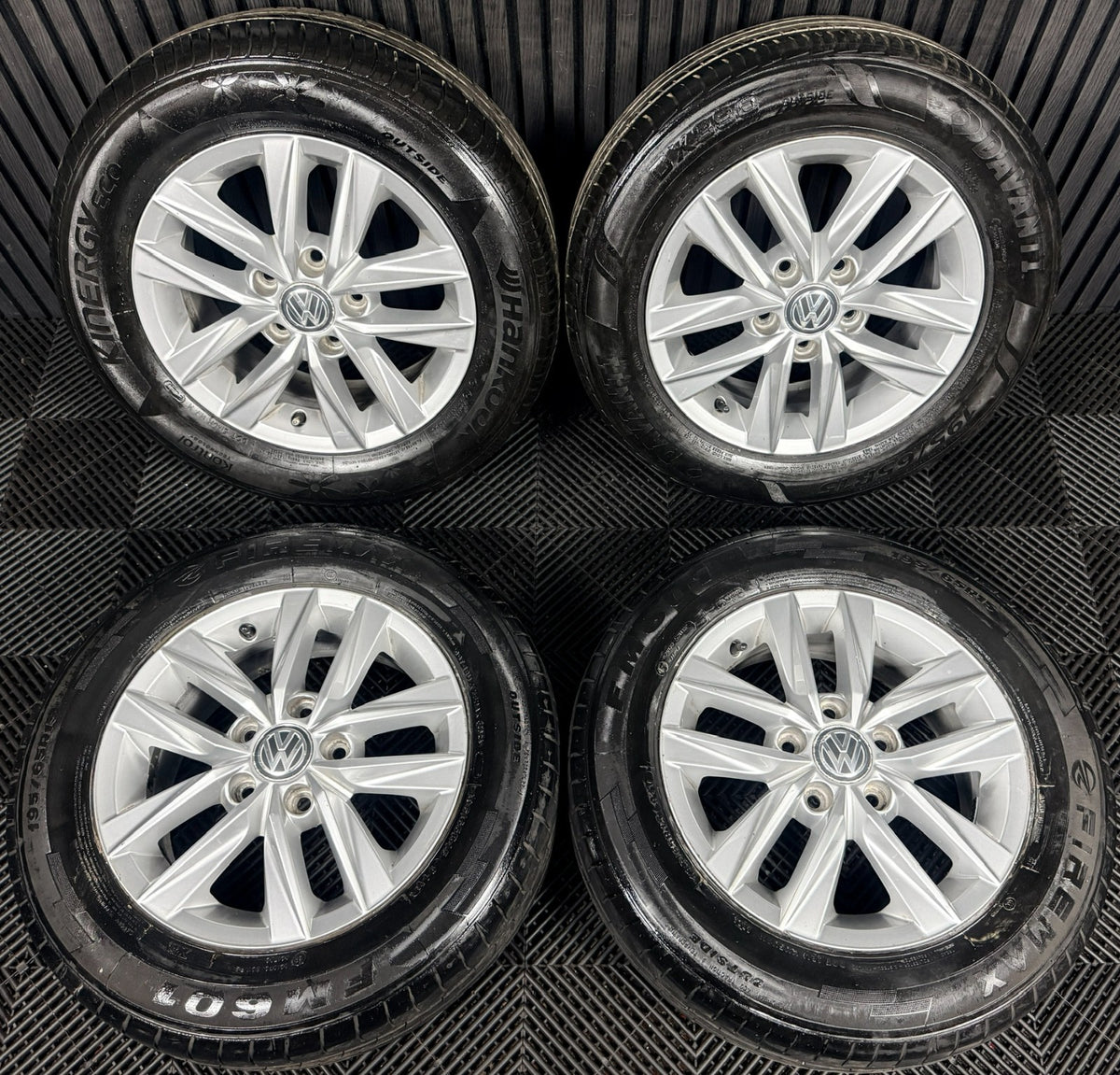 15'' VW Caddy Mk4 Mk3 Caloundra Silver Alloys Wheels Tyres 2K5601025L Genuine