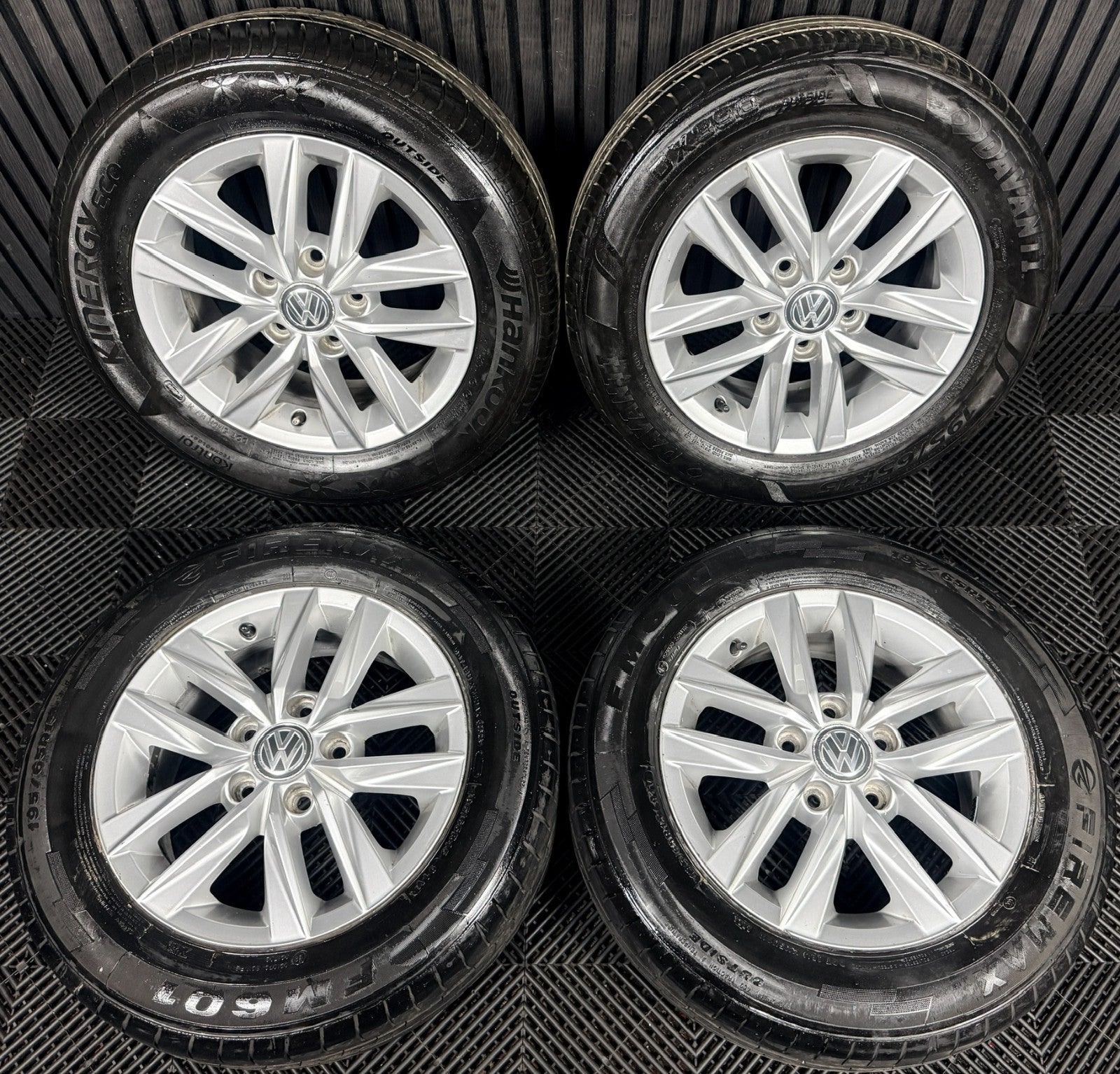 15'' VW Caddy Mk4 Mk3 Caloundra Silver Alloys Wheels Tyres 2K5601025L Genuine
