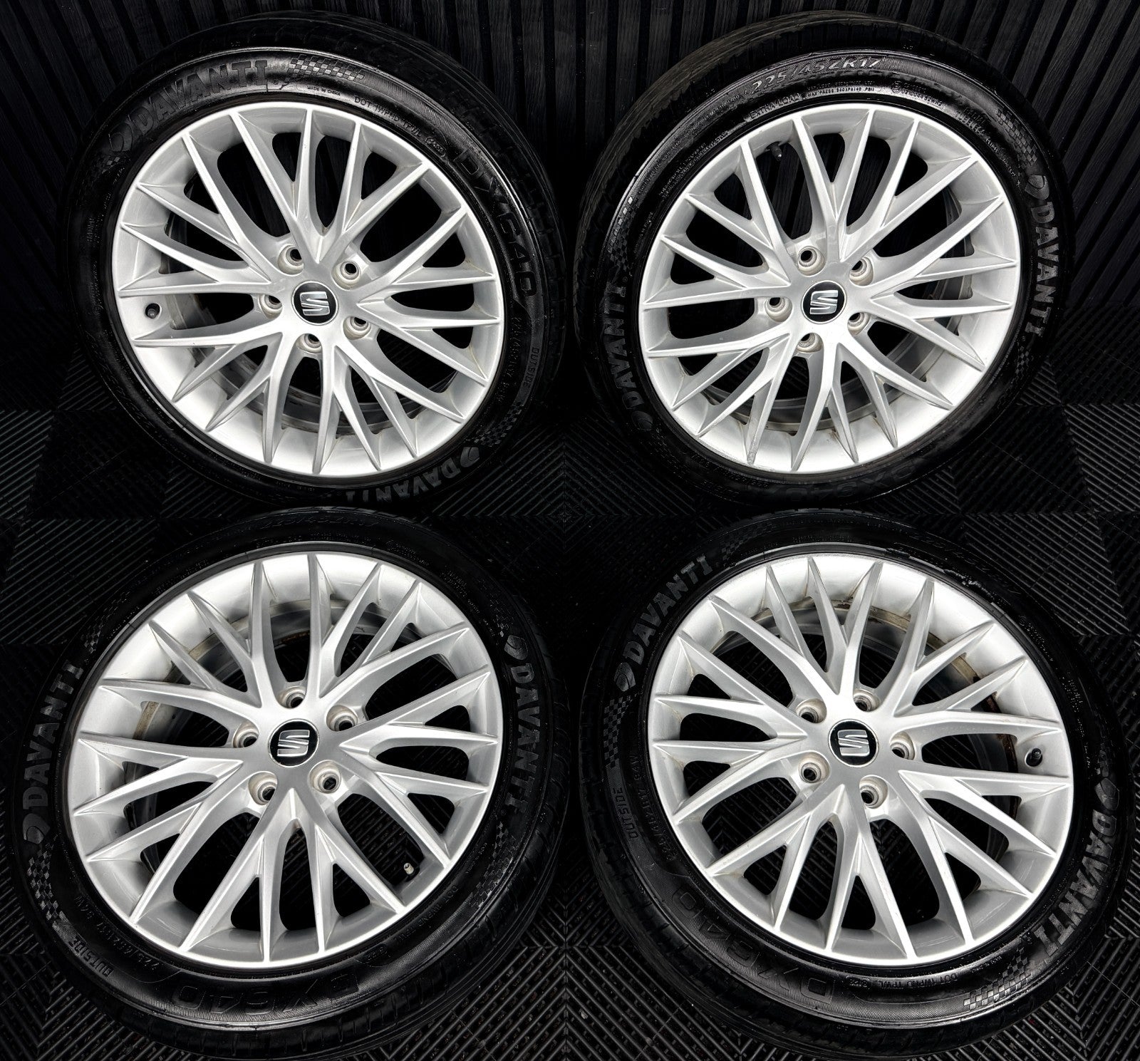 17'' Seat Leon MK3 MK2 FR Silver Alloy Wheels Alloys Tyres 5F0601025H Genuine