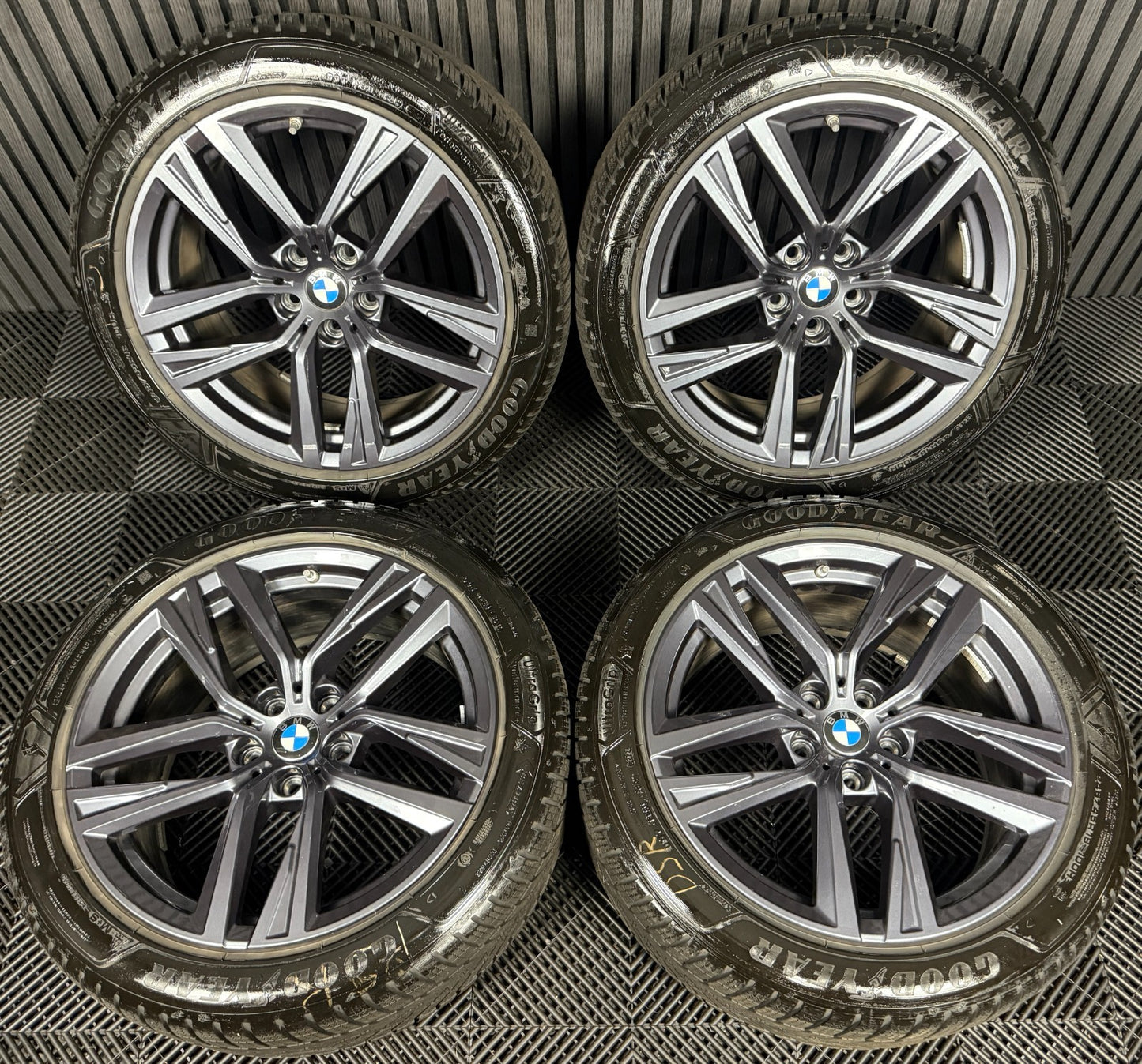18'' GENUINE BMW 4 SERIES I4 853 G26 G22 G23 ALLOY WHEELS WINTER TYRES ALLOYS