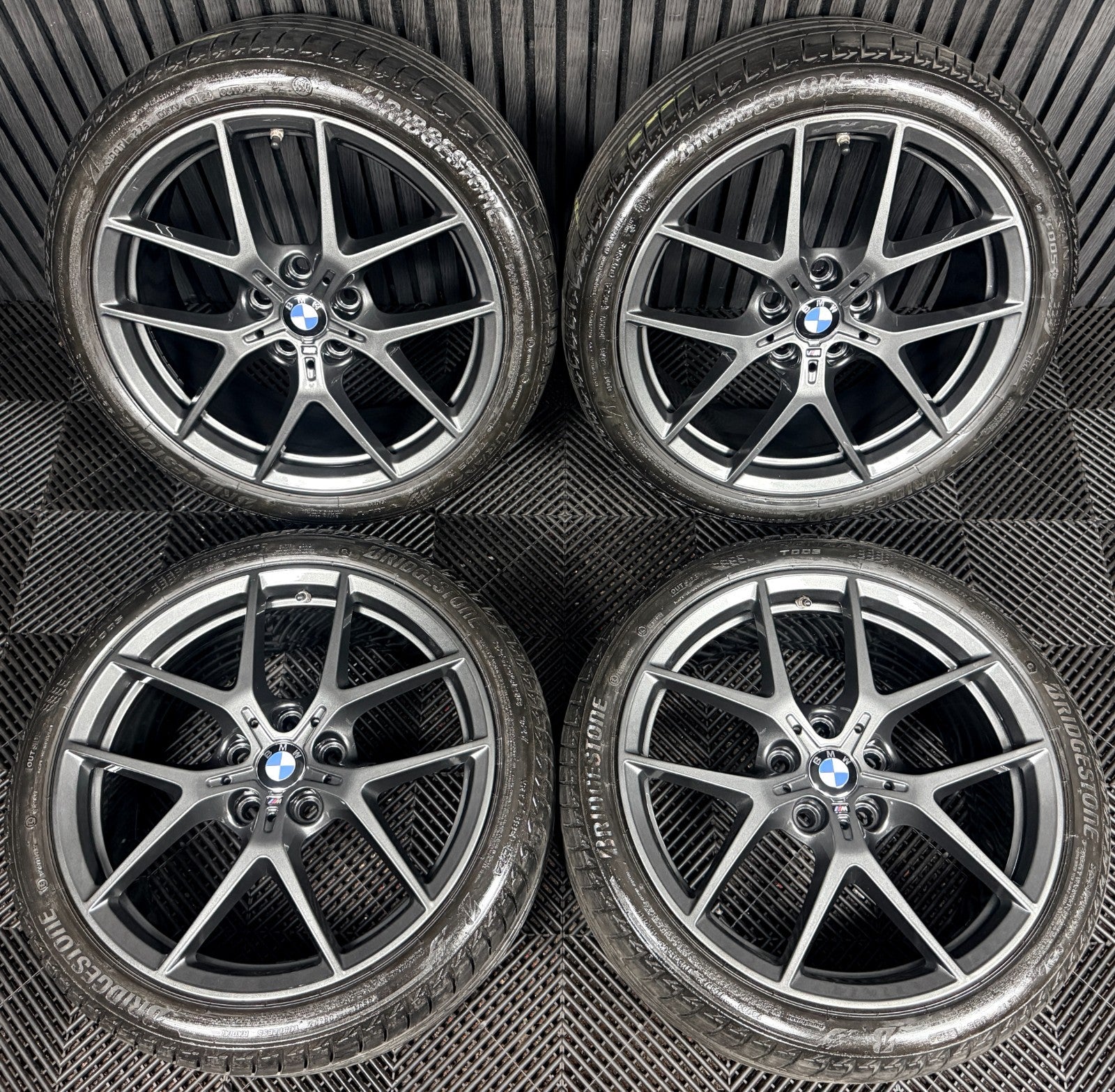 18'' BMW 1 Series 554 Grey M Sport 2 F40 F44 Alloy Wheels Tyres 8092353 Genuine