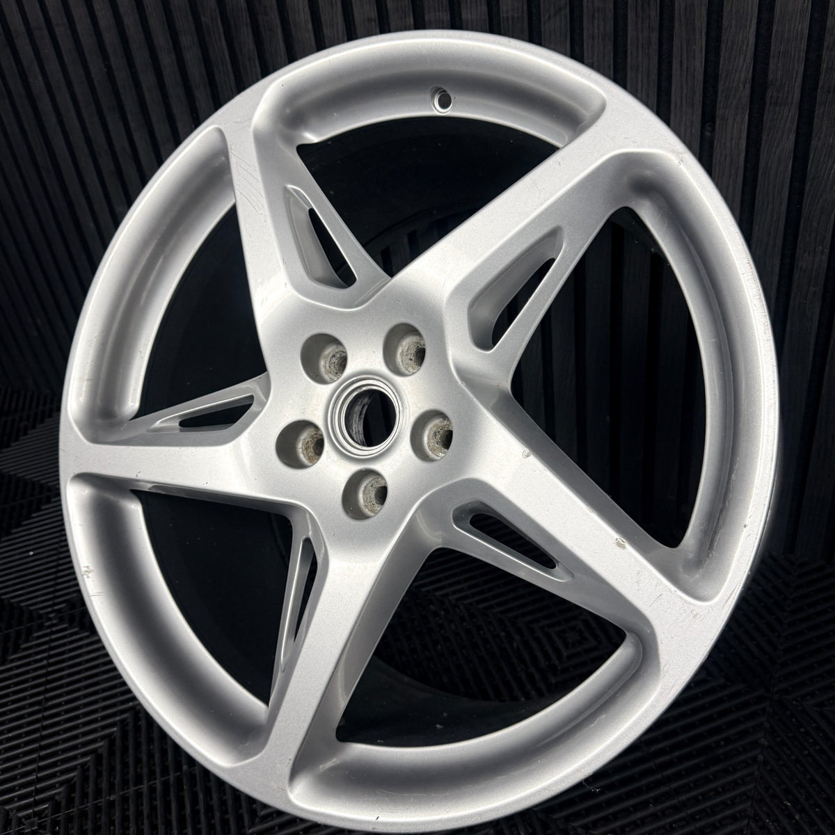 1X 20'' Ferrari 458 Italia Spider Alloy Wheel 5 Spoke Rear 282333 282335 Genuine