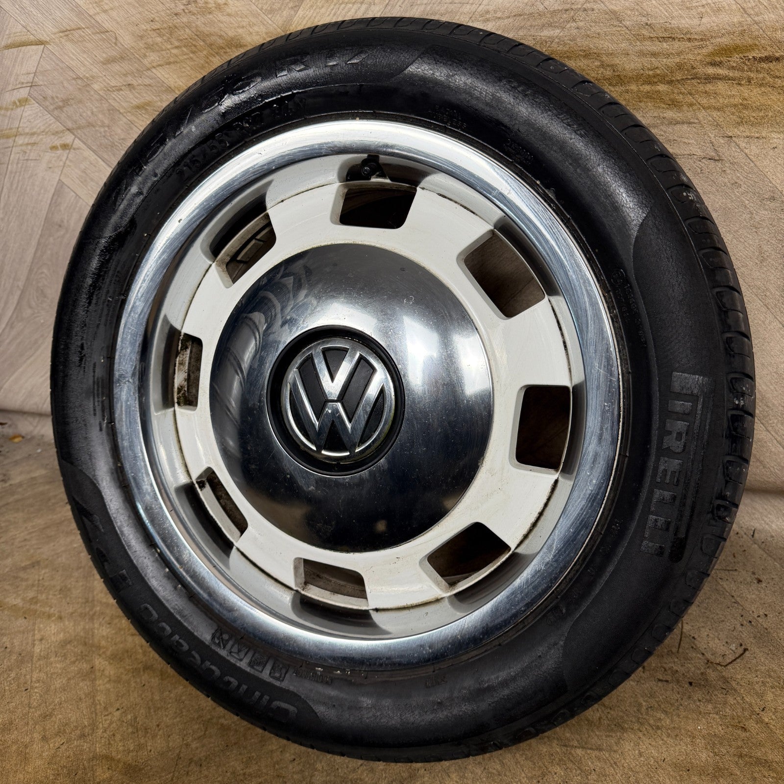 1X 17'' GENUINE VW BEETLE MK3 HERITAGE WHITE ALLOY WHEEL PIRELLI TYRE 5C0601025G