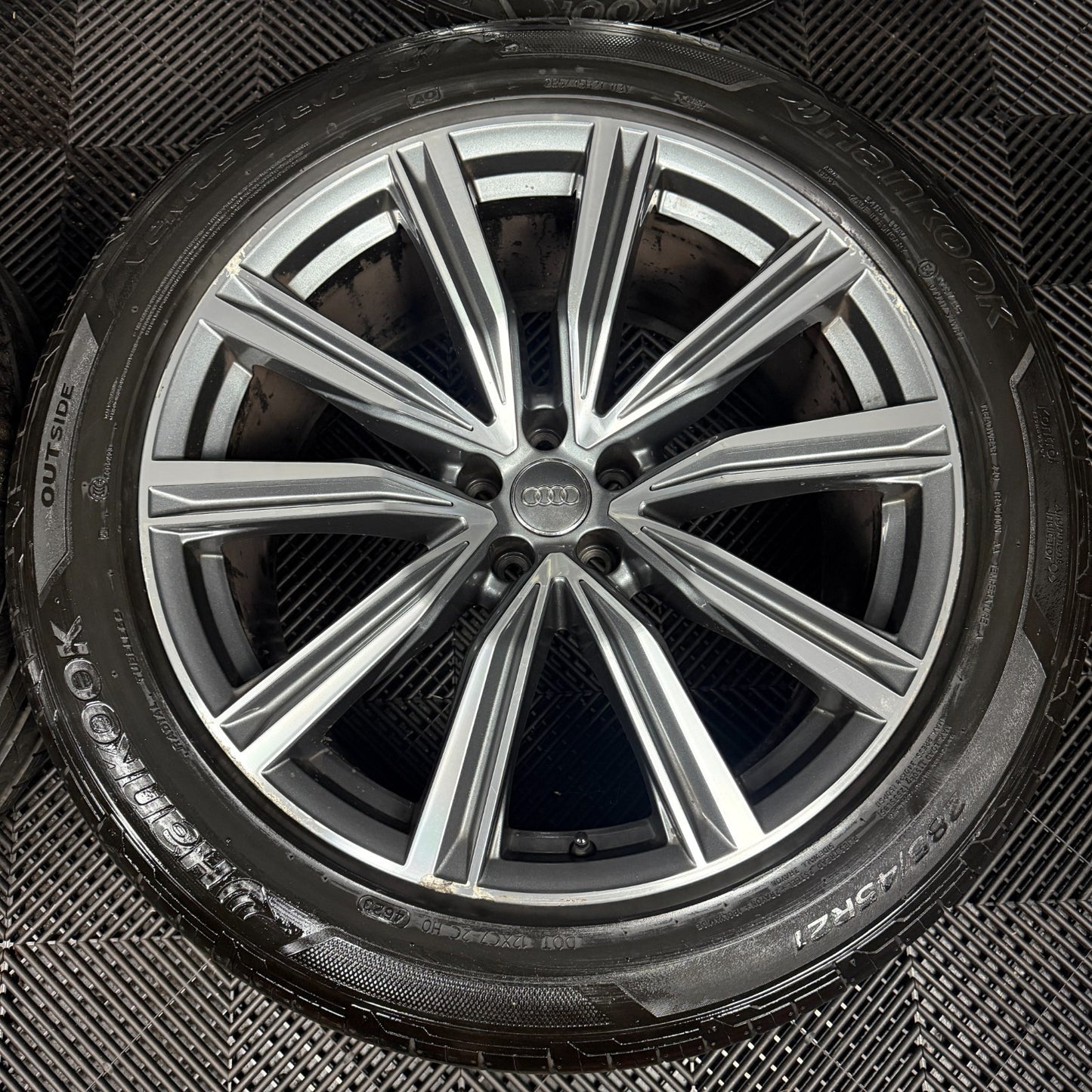 21'' GENUINE AUDI Q8 S LINE MULTISPOKE ALLOY WHEELS ALLOYS TYRES 4M8601025G