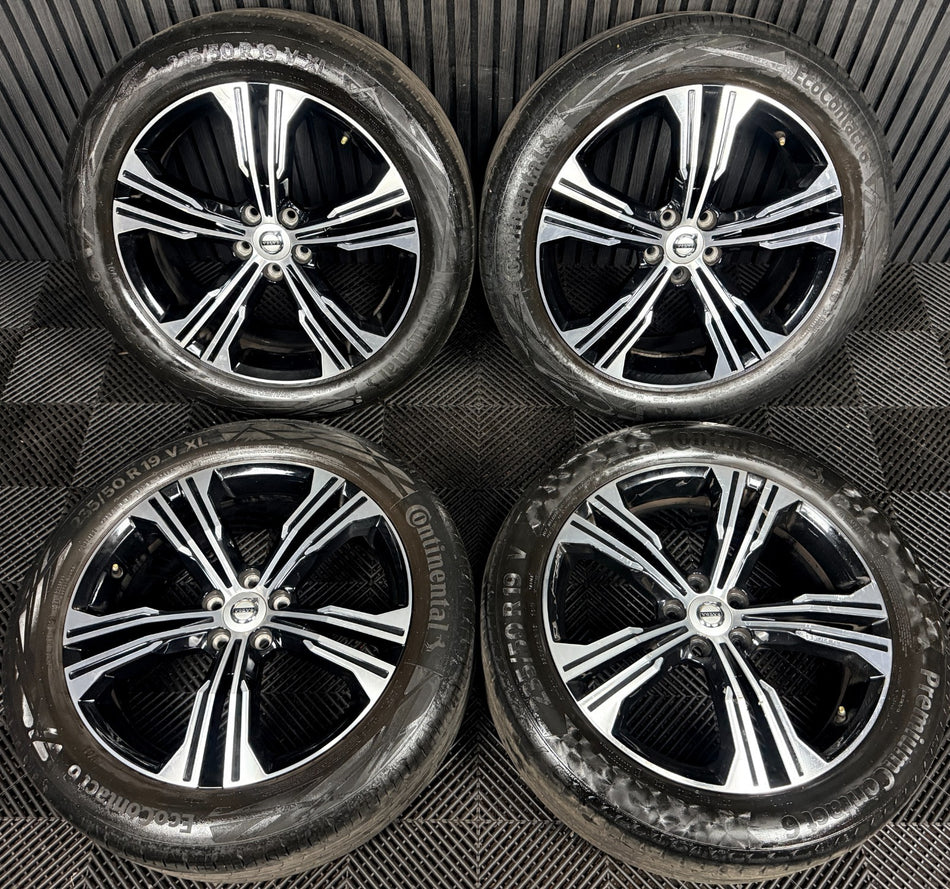 19'' Volvo XC40 R Design Alloy Wheels Tyres Alloys 5X108 31471556 Genuine