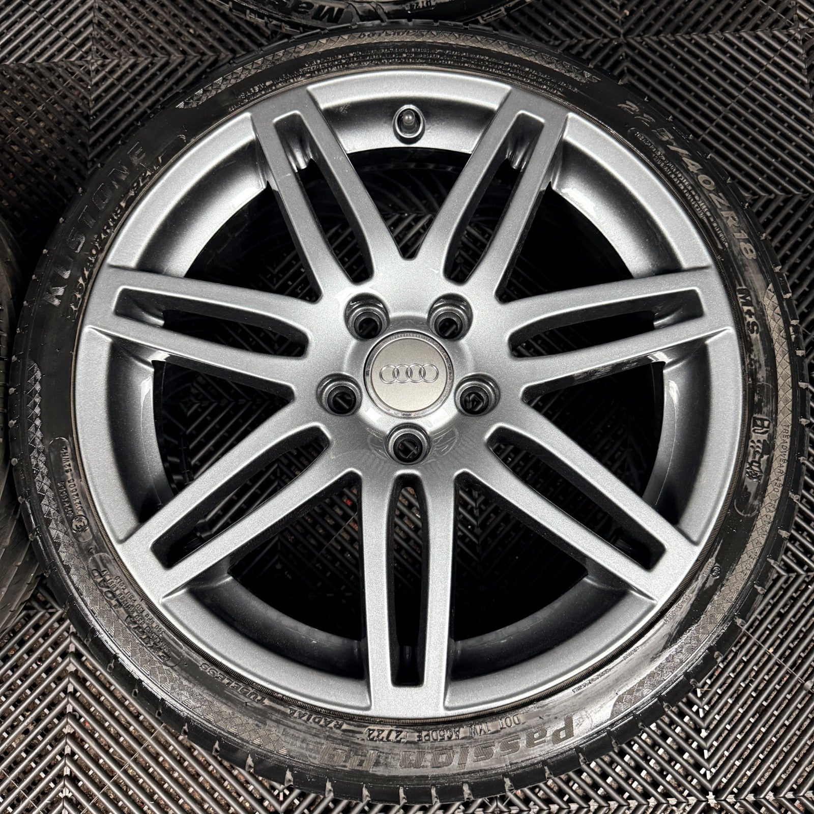 18'' Audi A3 S Line Grey Black Edition Wheels Alloys Tyres 8P0601025BA Genuine