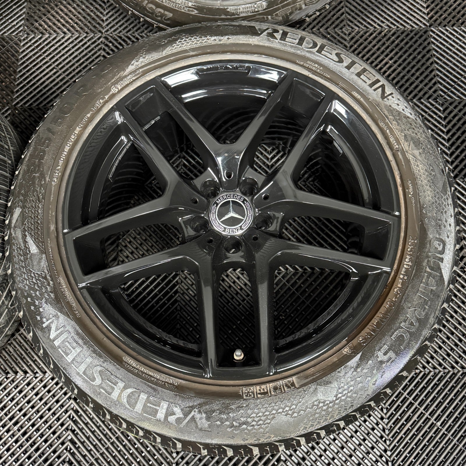 19'' GENUINE MERCEDES AMG GLC COUPE BLACK SPORT ALLOY WHEELS WINTER TYRES 5X112