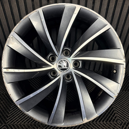 1X 18'' Skoda Superb Mk3 3V Alloy Wheel 3V0601025L Spare Genuine Single