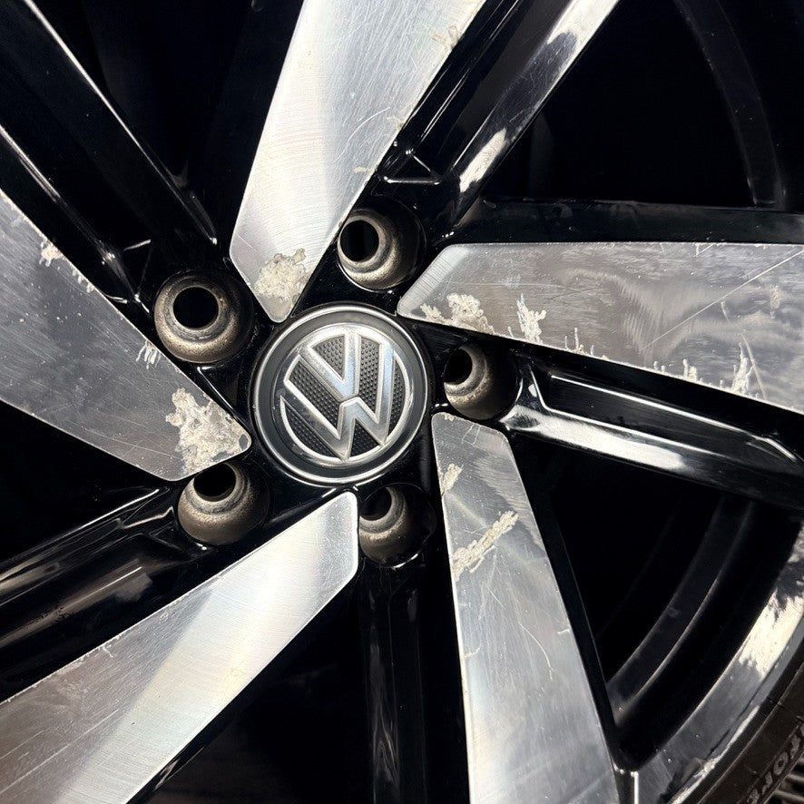 18" VW Golf GTI Mk7 GT GTD Milton Keynes Wheels Tyre Alloy 5G0601025CN Genuine