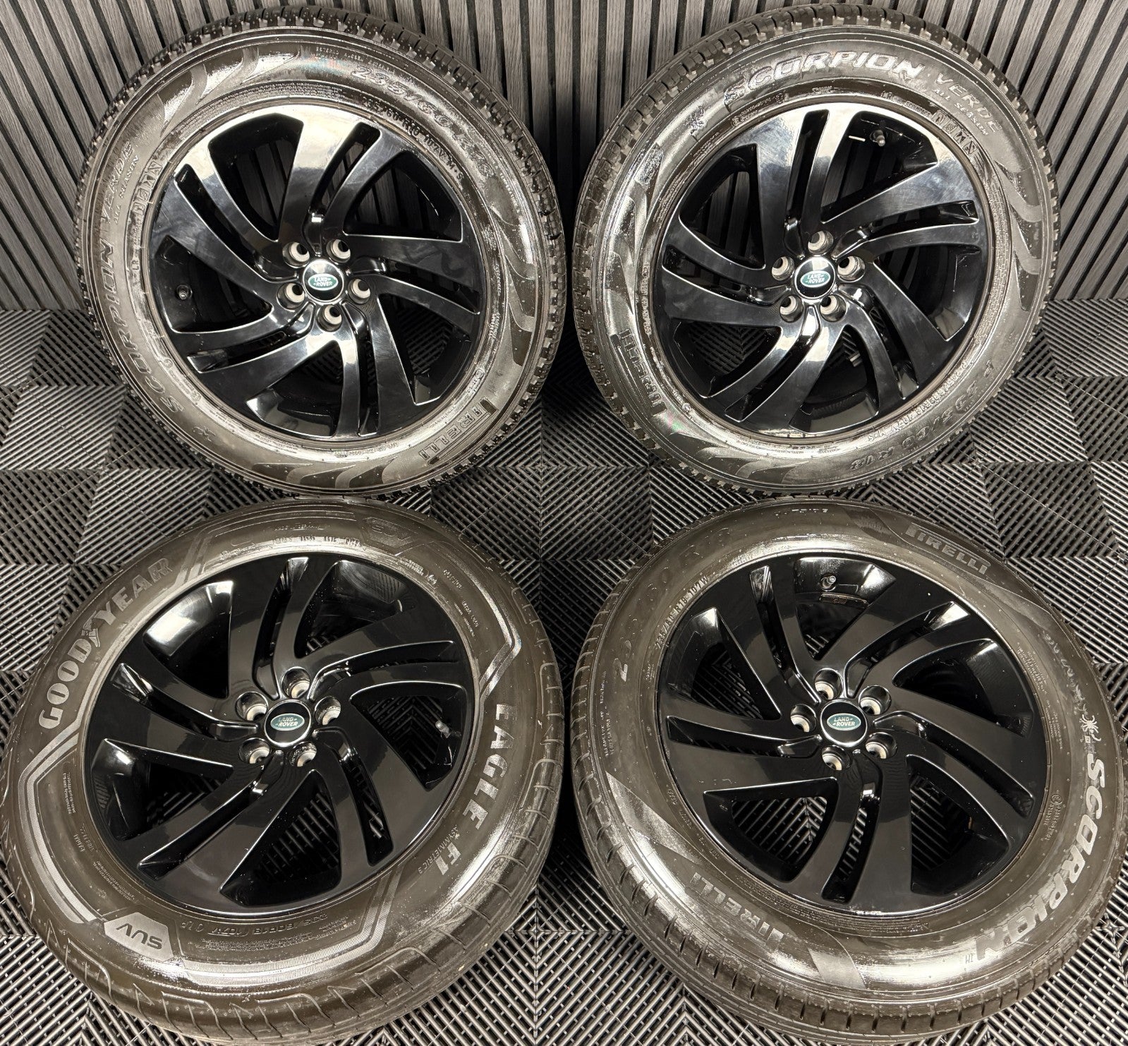 18'' GENUINE RANGE ROVER EVOQUE BLACK DISCOVERY SPORT LAND ALLOY WHEELS TYRES