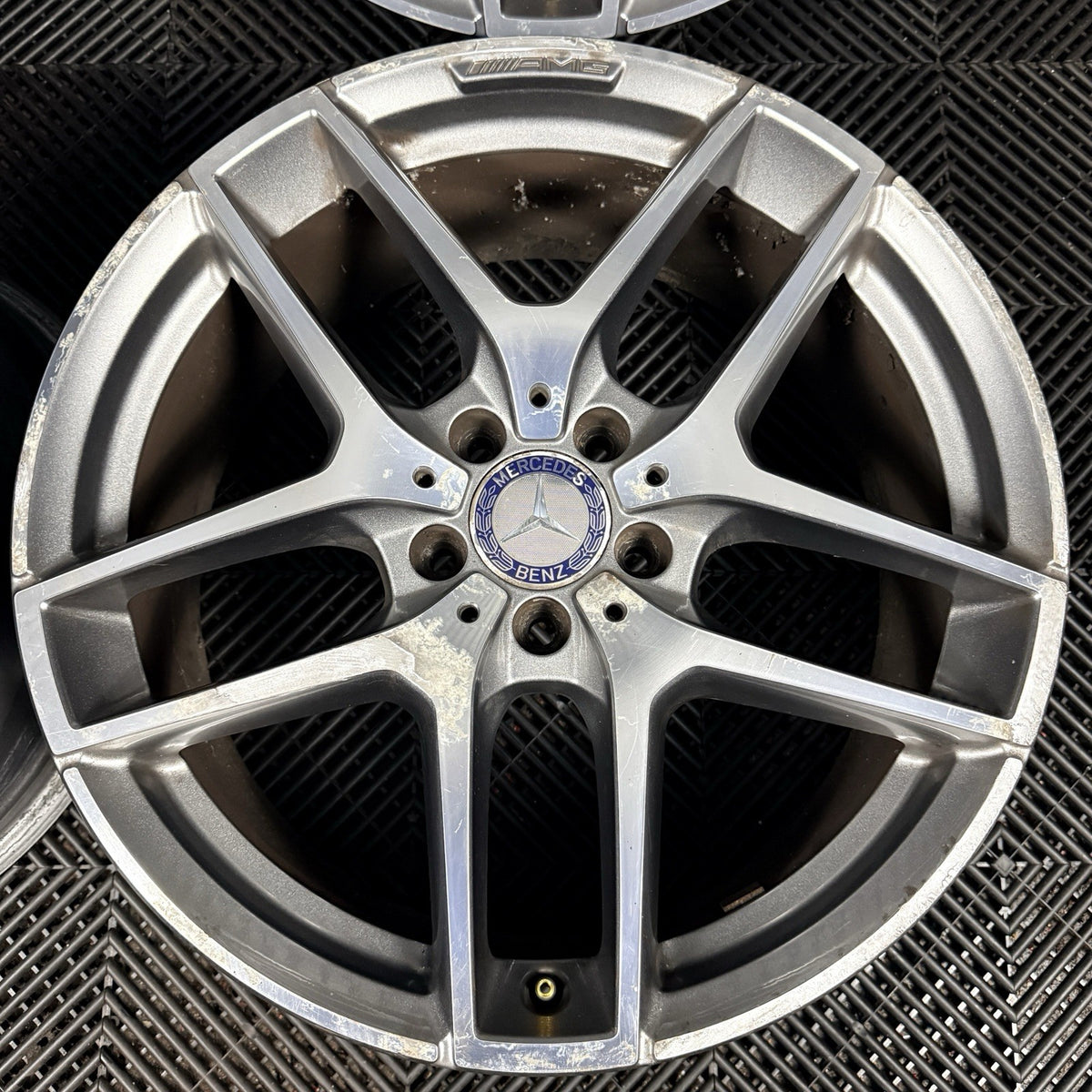 19'' Mercedes AMG GLC Grey DC Sport Alloy Wheels 5X112 Genuine A2534011800