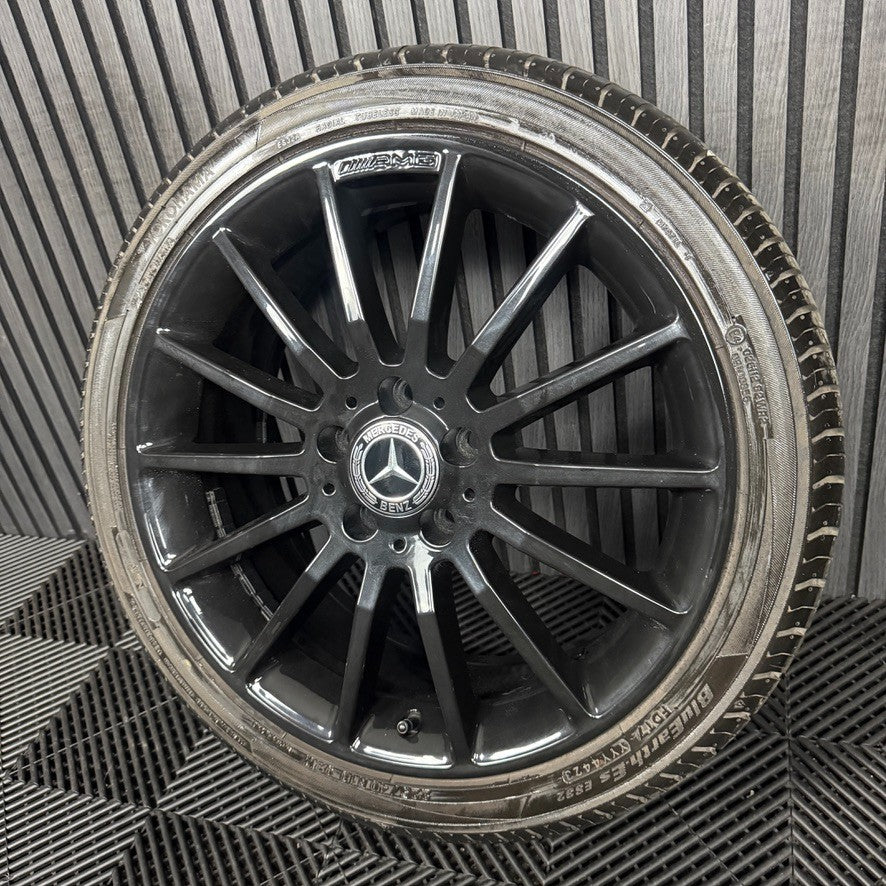 1X 18'' GENUINE AMG MERCEDES A CLASS CLA W176 BLACK ALLOY WHEEL TYRE A1764010200