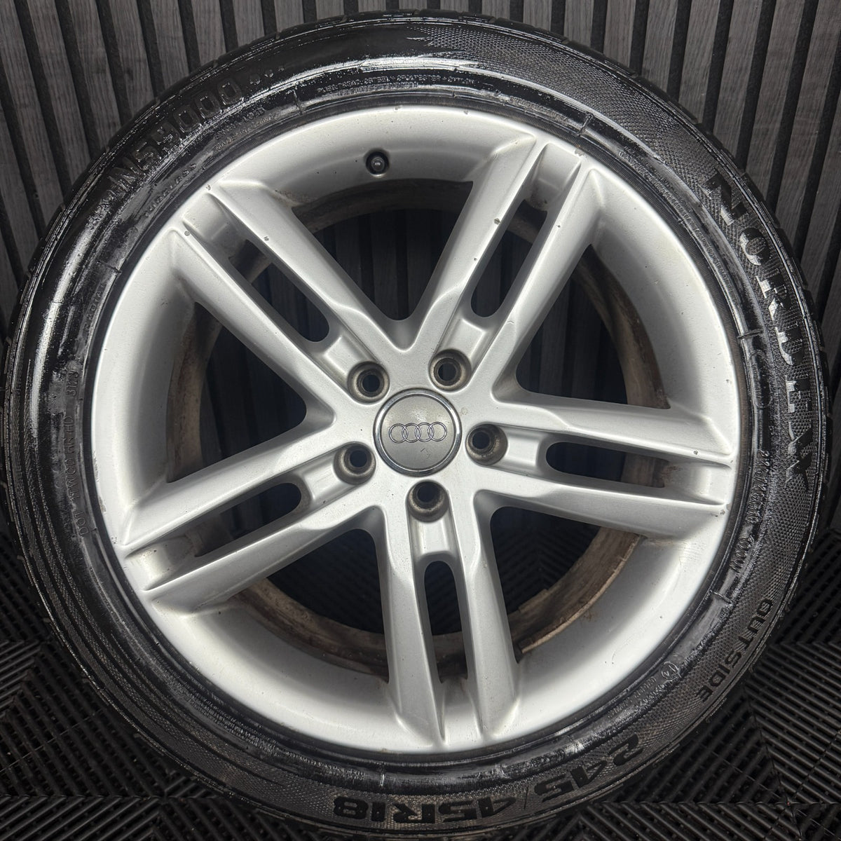 1X 18'' GENUINE AUDI A6 C7 S LINE SILVER ALLOYS WHEELS TYRES 4G0601025BL