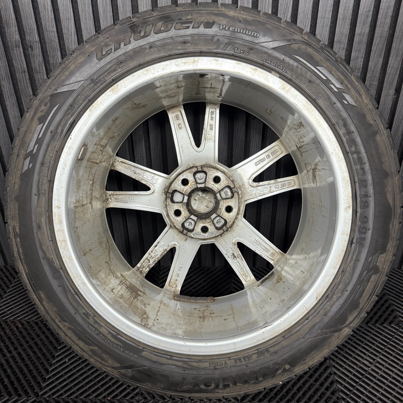 1X 18'' GENUINE AUDI Q2 S LINE 5 DOUBLE SPOKE ALLOY WHEEL TYRE 81A601025F