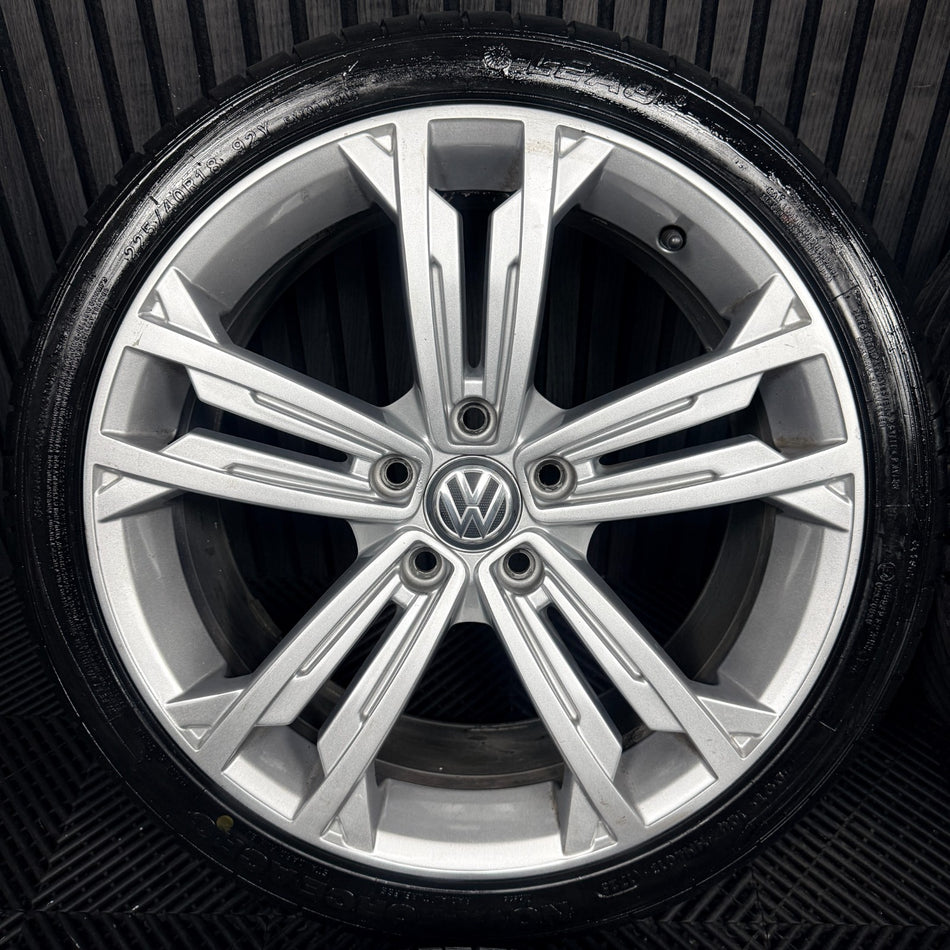 18" VW Golf Seville Silver GTD GT Mk7 Alloy Wheel Tyres 5G0601025CM Genuine