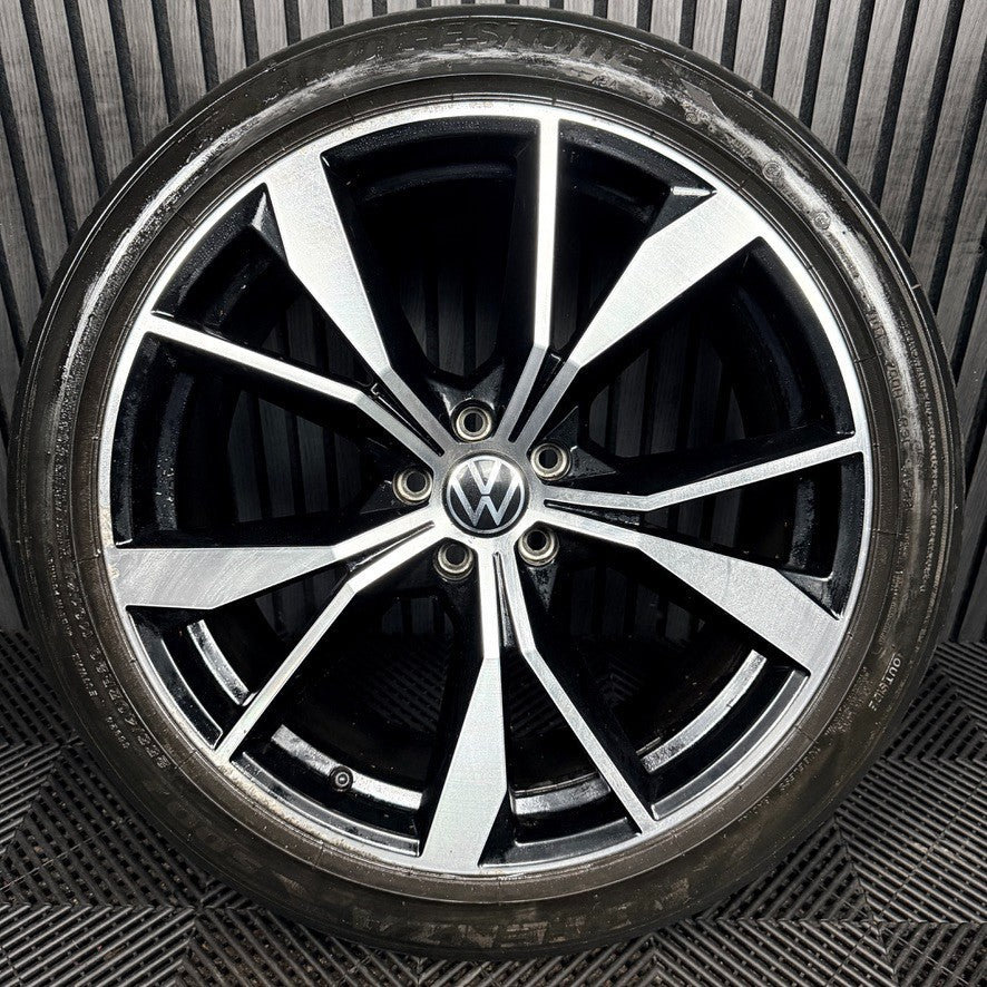 1X 20'' VW Tiguan Misano R Line 5NA601025AH Black DC Alloy Tyre Wheel Genuine