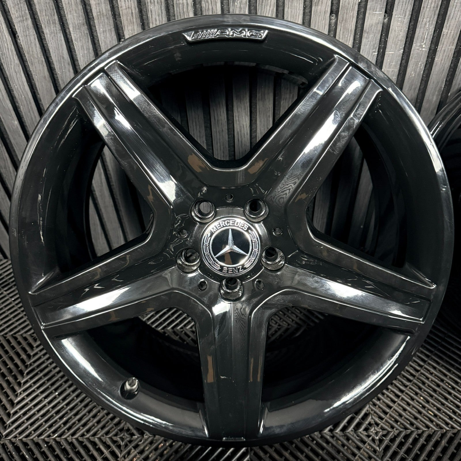 19'' AMG Mercedes GLA Black 5 Spoke Wheel Alloys Vito V Class A156401600 Genuine