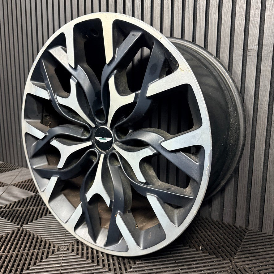 1X 22'' Aston Marin DBX Ribbon MY83-9965G-JA Alloy Wheel Single Rear Genuine
