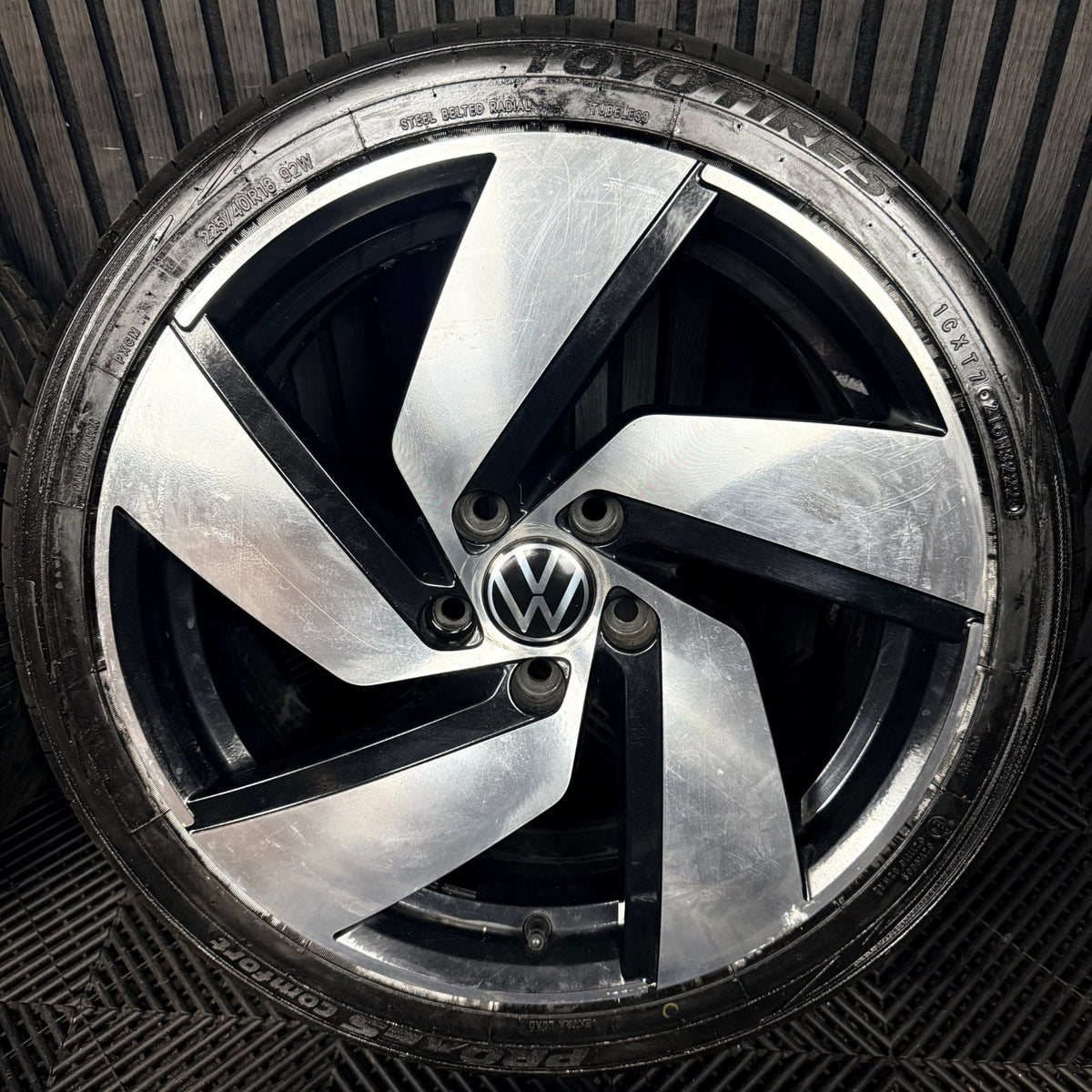 18" VW Golf GTD Mk8 GT GTI Richmond Wheels Tyre Alloy 5H0601025H Genuine