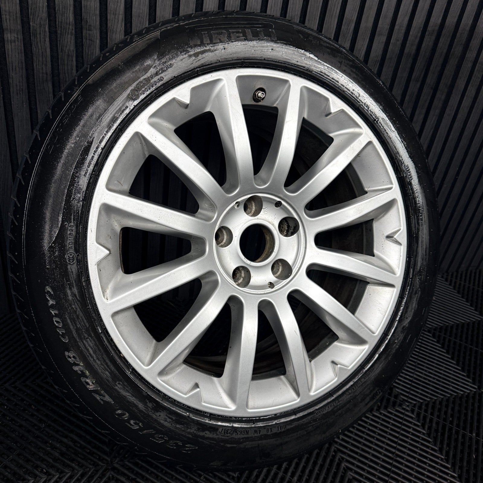 1X 18'' Maserati Ghibli Levante 670019917 Alloy Wheel Single Rear Genuine