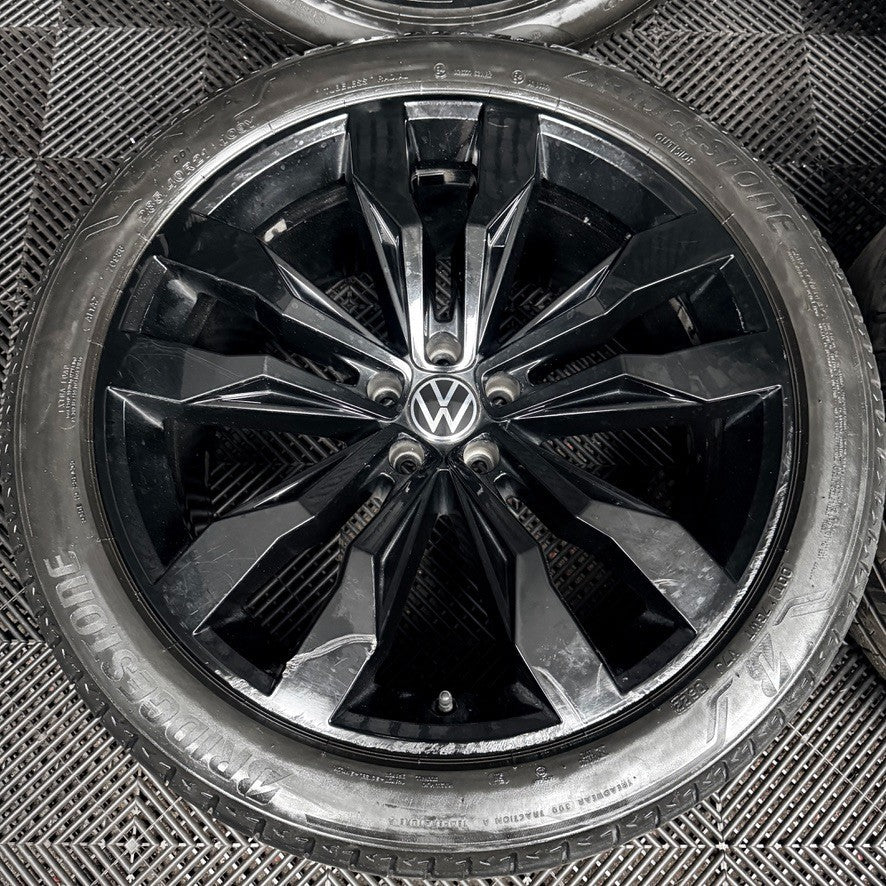 21'' VW Touareg Suzuka Black R Line Alloy Wheels Tyres Q7 760601025D Genuine