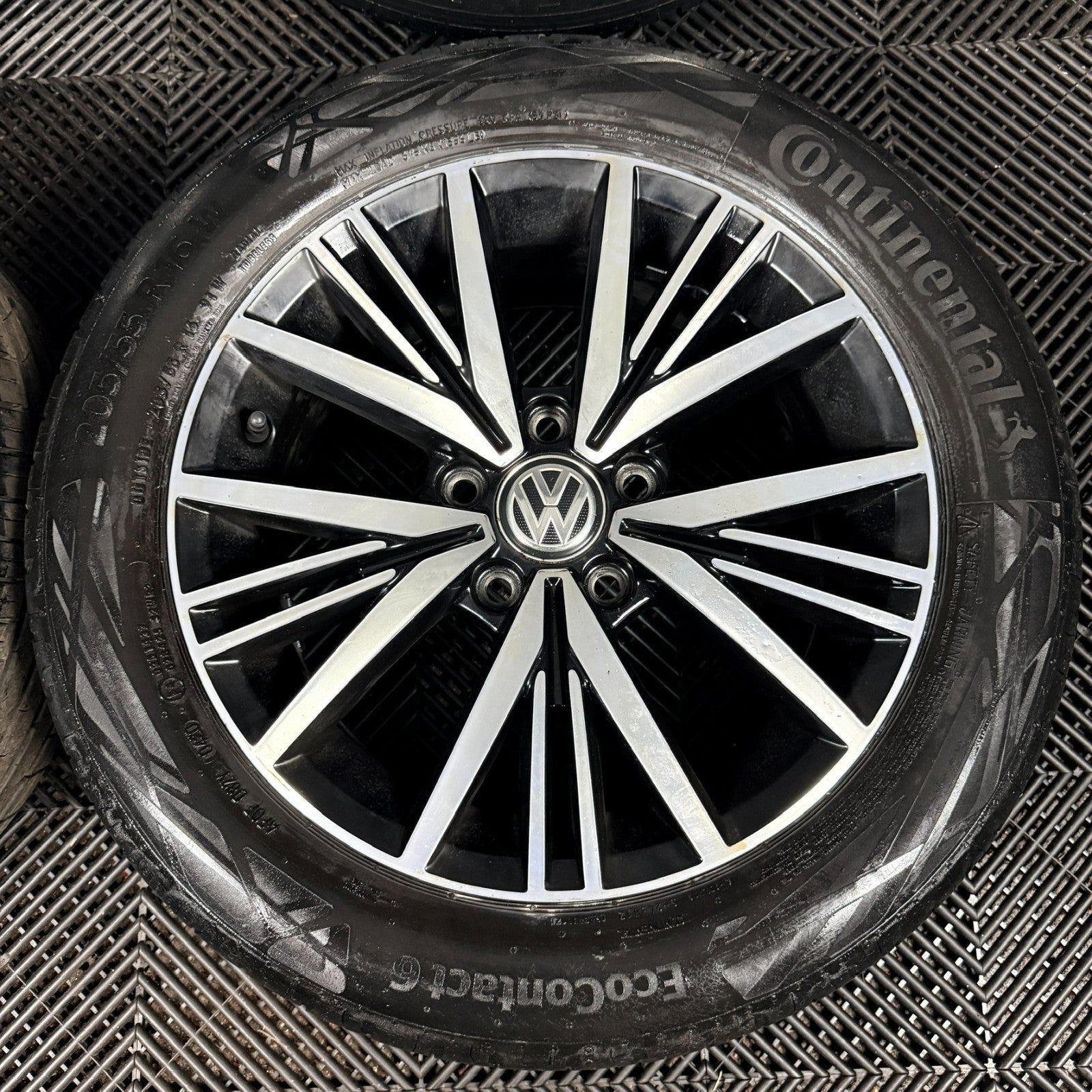 16'' VW Golf Mk7 Linas Mk8 Mk6 Alloy Wheels Tyres Alloys 5G0601025CD Genuine
