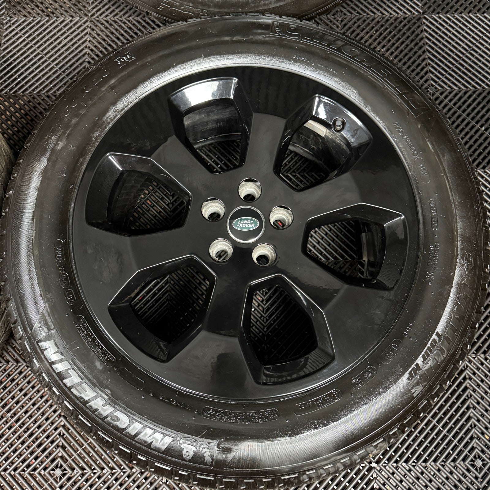 20'' GENUINE LAND ROVER DEFENDER 6 SPOKE BLACK 6011 ALLOY WHEELS TYRES ALLOYS