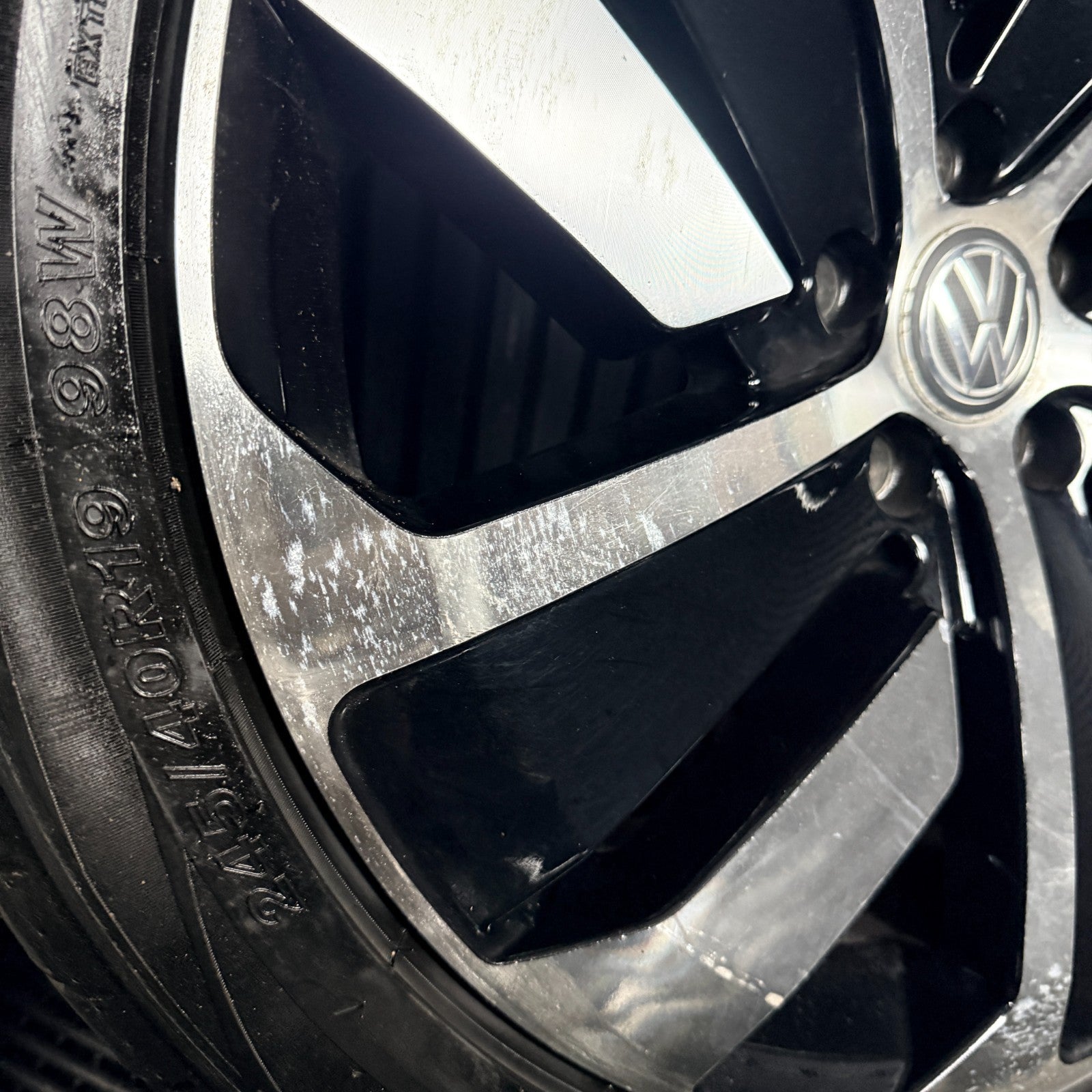 19'' VW Arteon Montevideo Black DC R Line Wheels Tyres Alloys 3G8601025P Genuine