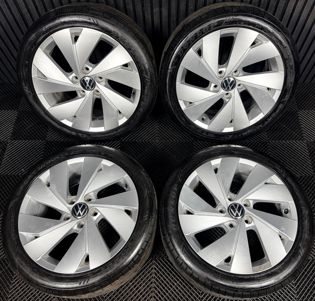 17'' VW Golf Belmont MK8 MK7 MK6 Alloy Wheels Tyres Alloys 5H0601025C Genuine