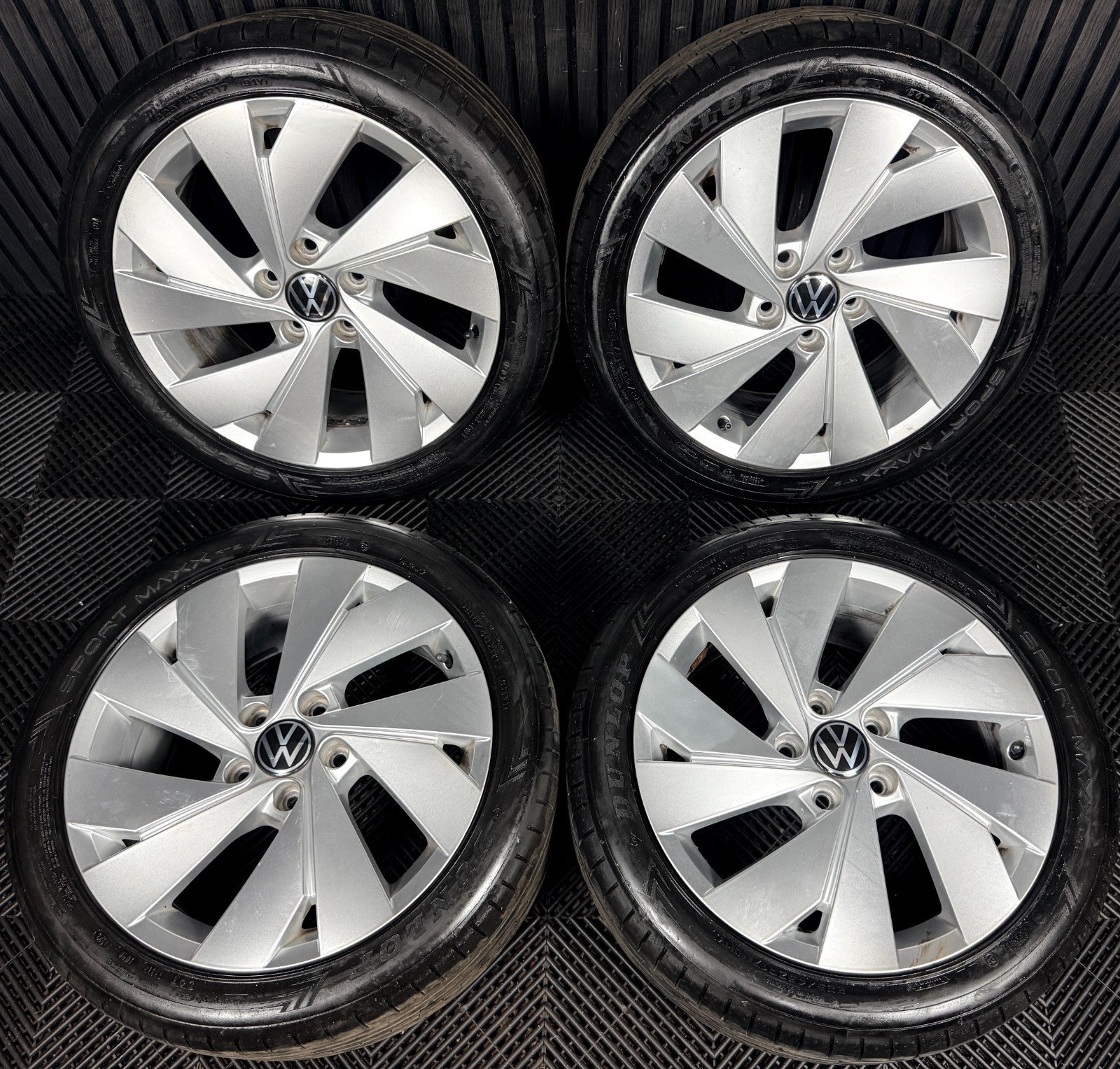 17'' VW Golf Belmont MK8 MK7 MK6 Alloy Wheels Tyres Alloys 5H0601025C Genuine