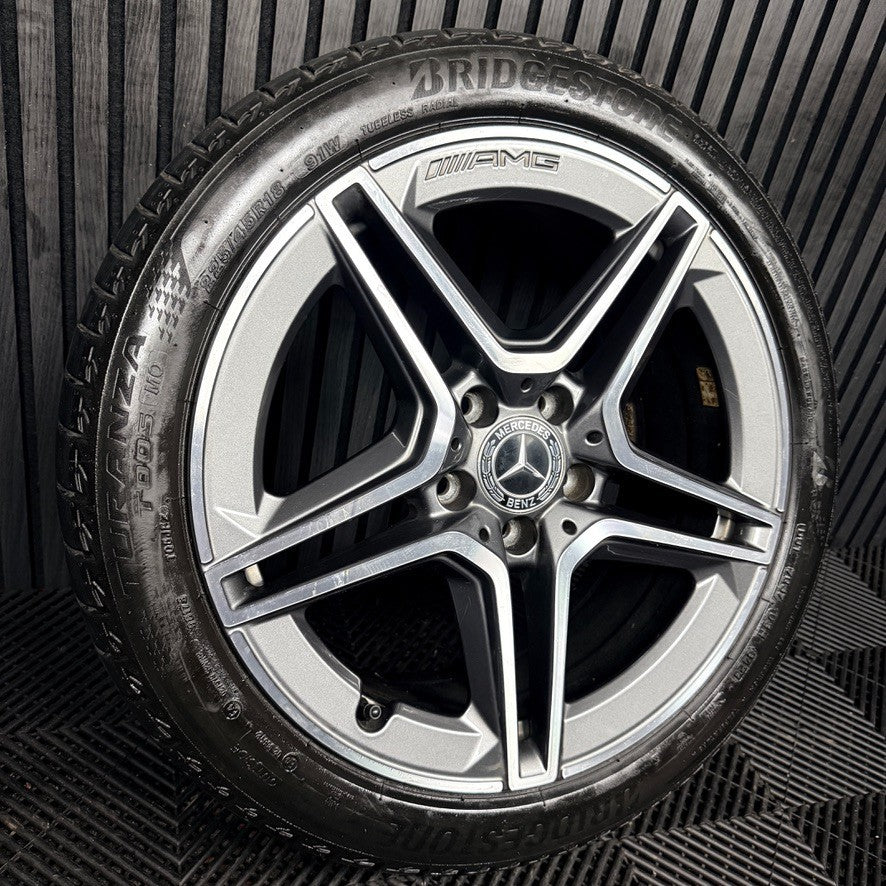 1X 18'' AMG Mercedes A Class CLA W177 Sport Alloy Wheel Tyre A1774011500 Genuine
