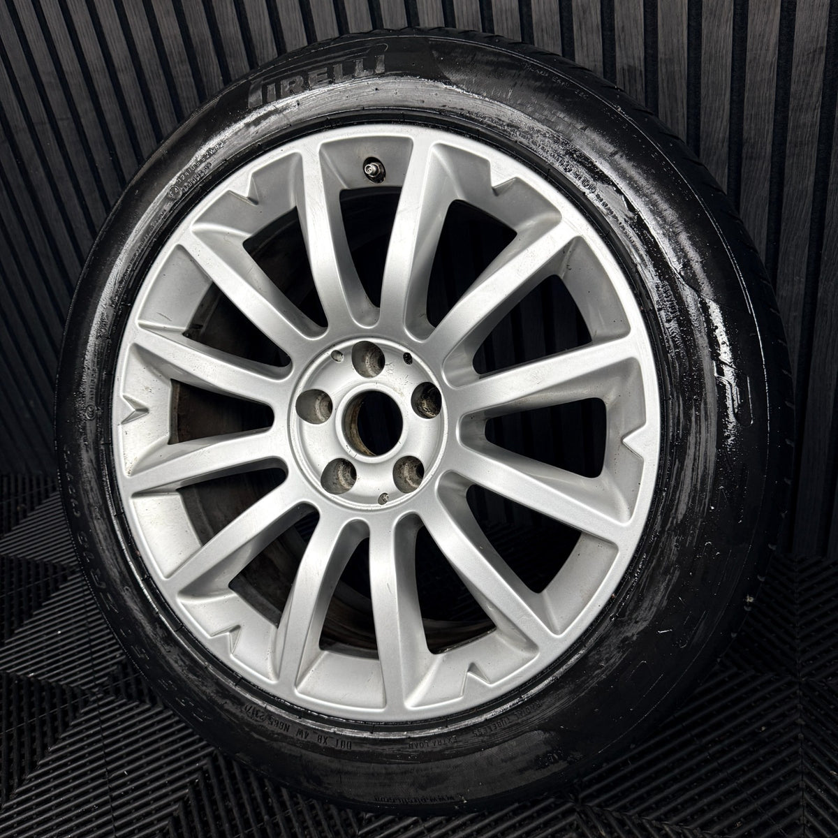1X 18'' Maserati Ghibli Levante 670019917 Alloy Wheel Single Rear Genuine