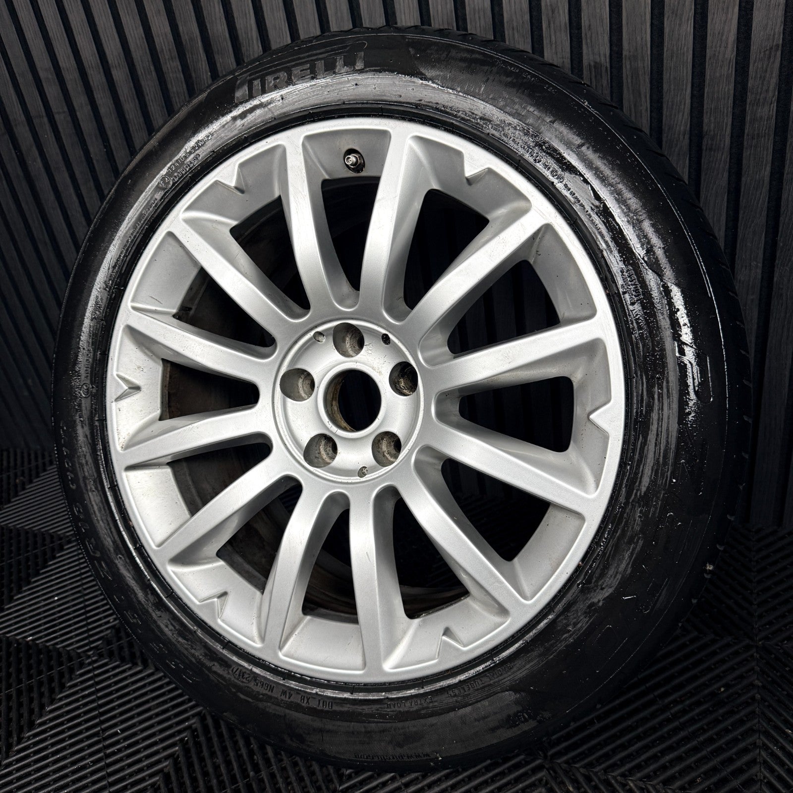 1X 18'' Maserati Ghibli Levante 670019917 Alloy Wheel Single Rear Genuine