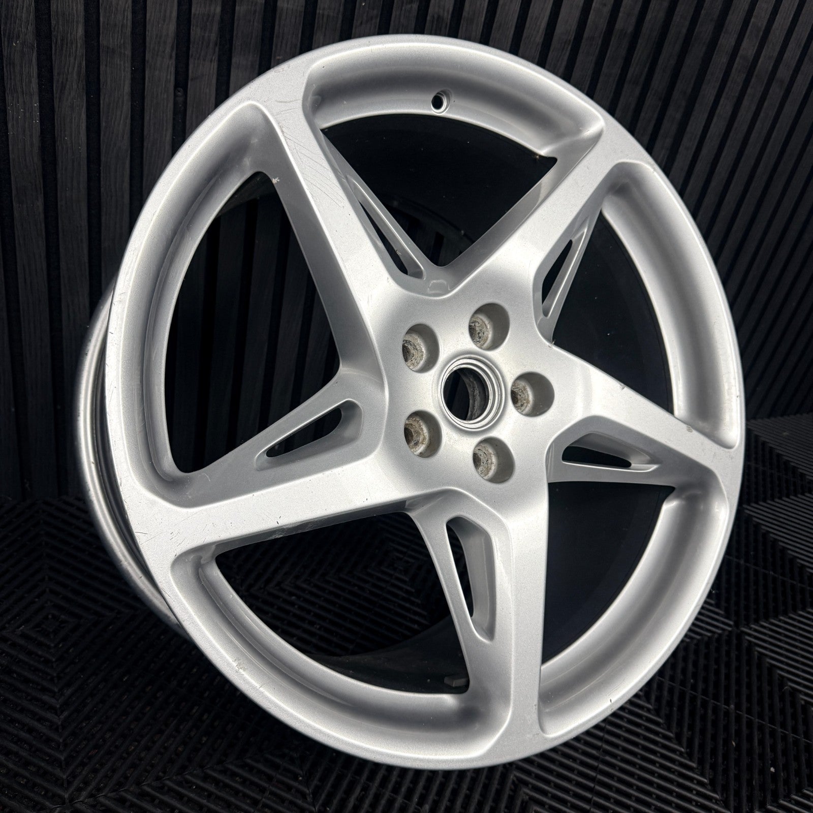 1X 20'' Ferrari 458 Italia Spider Alloy Wheel 5 Spoke Rear 282333 282335 Genuine