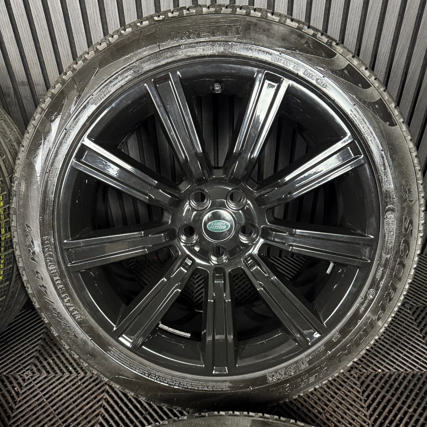 21" GENUINE RANGE ROVER SPORT LAND BLACK WHEELS TYRES ALLOYS 9001 GK5M-1007-AA