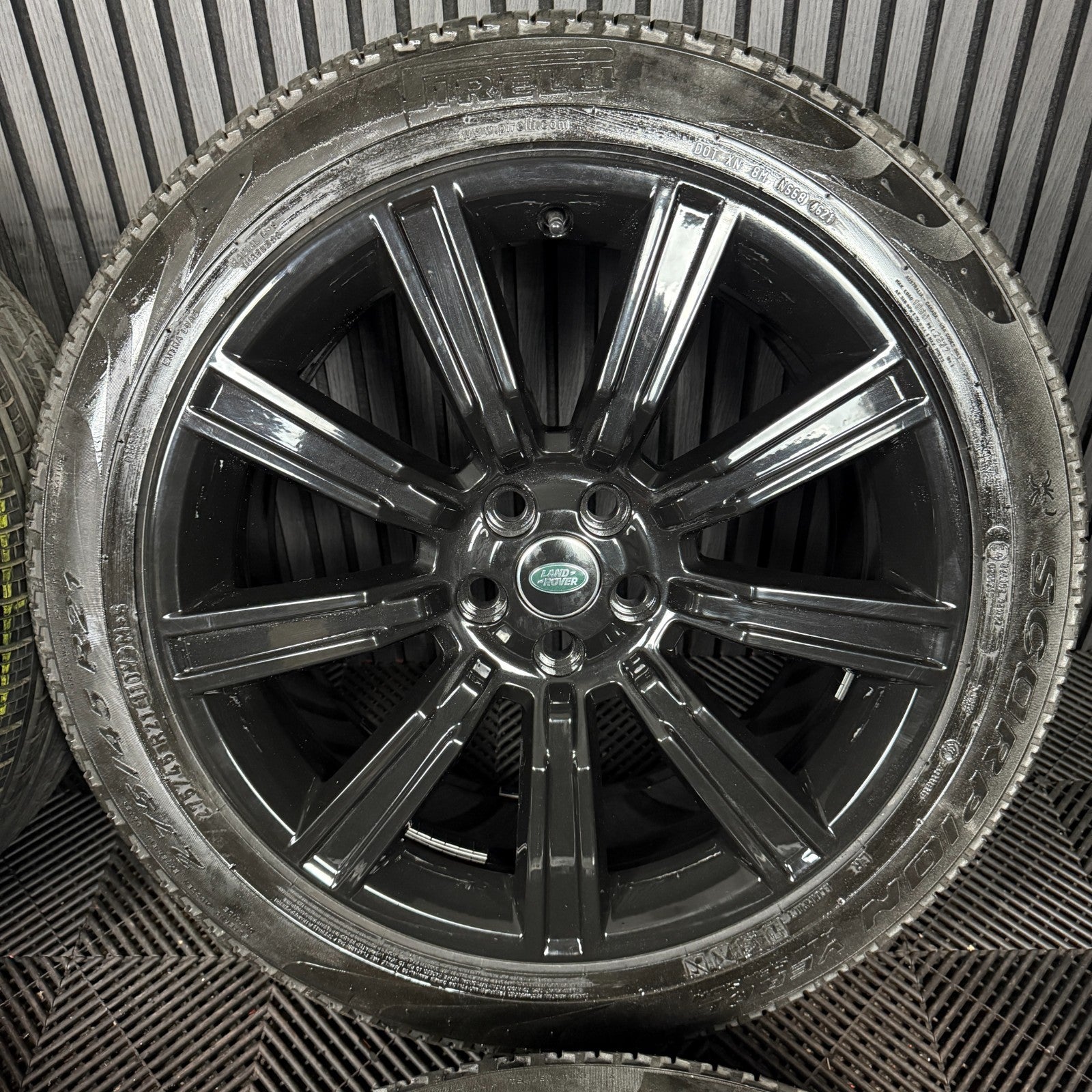 21" GENUINE RANGE ROVER SPORT LAND BLACK WHEELS TYRES ALLOYS 9001 GK5M-1007-AA