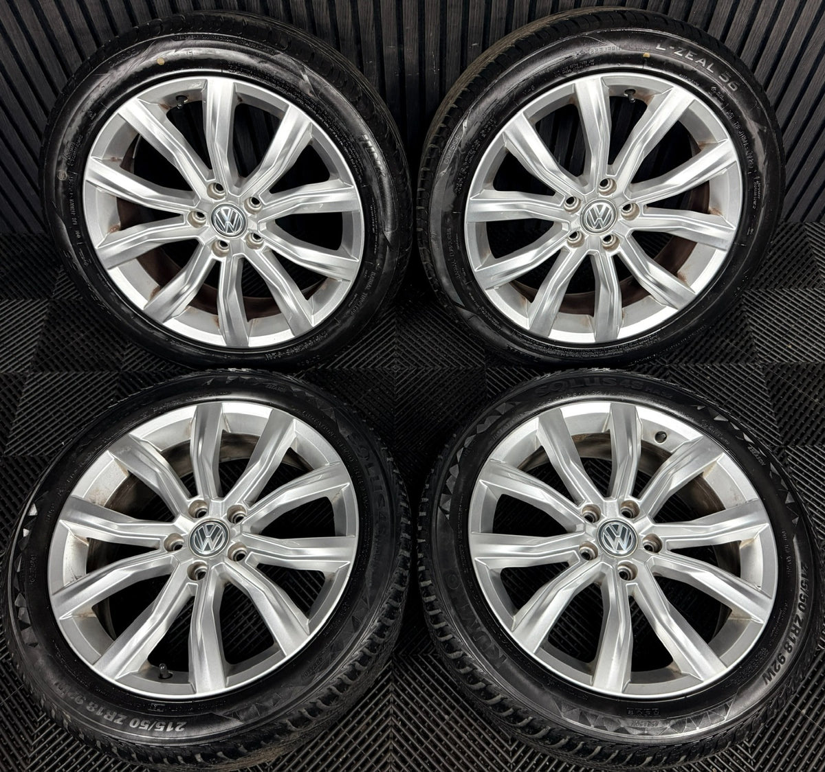 18" VW T-Roc Grange Hill Silver Alloy Wheels Tyres Alloys 2GA601025D Genuine