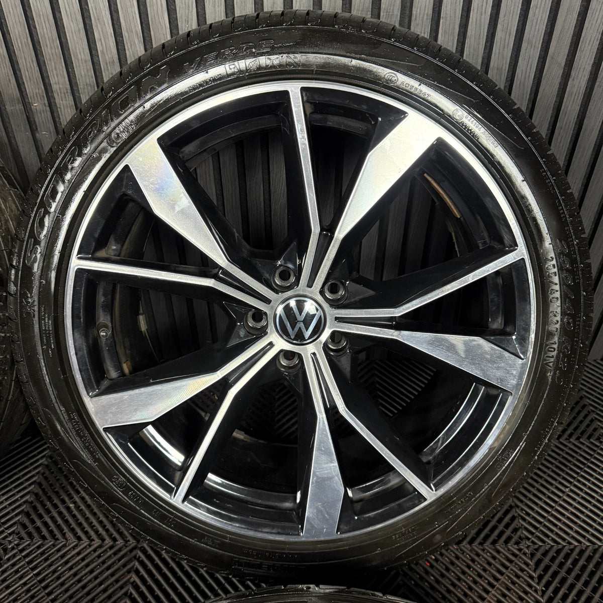20'' GENUINE VW TIGUAN R LINE MISANO ALLOY WHEELS TYRES ALLOYS 5NA601025AH