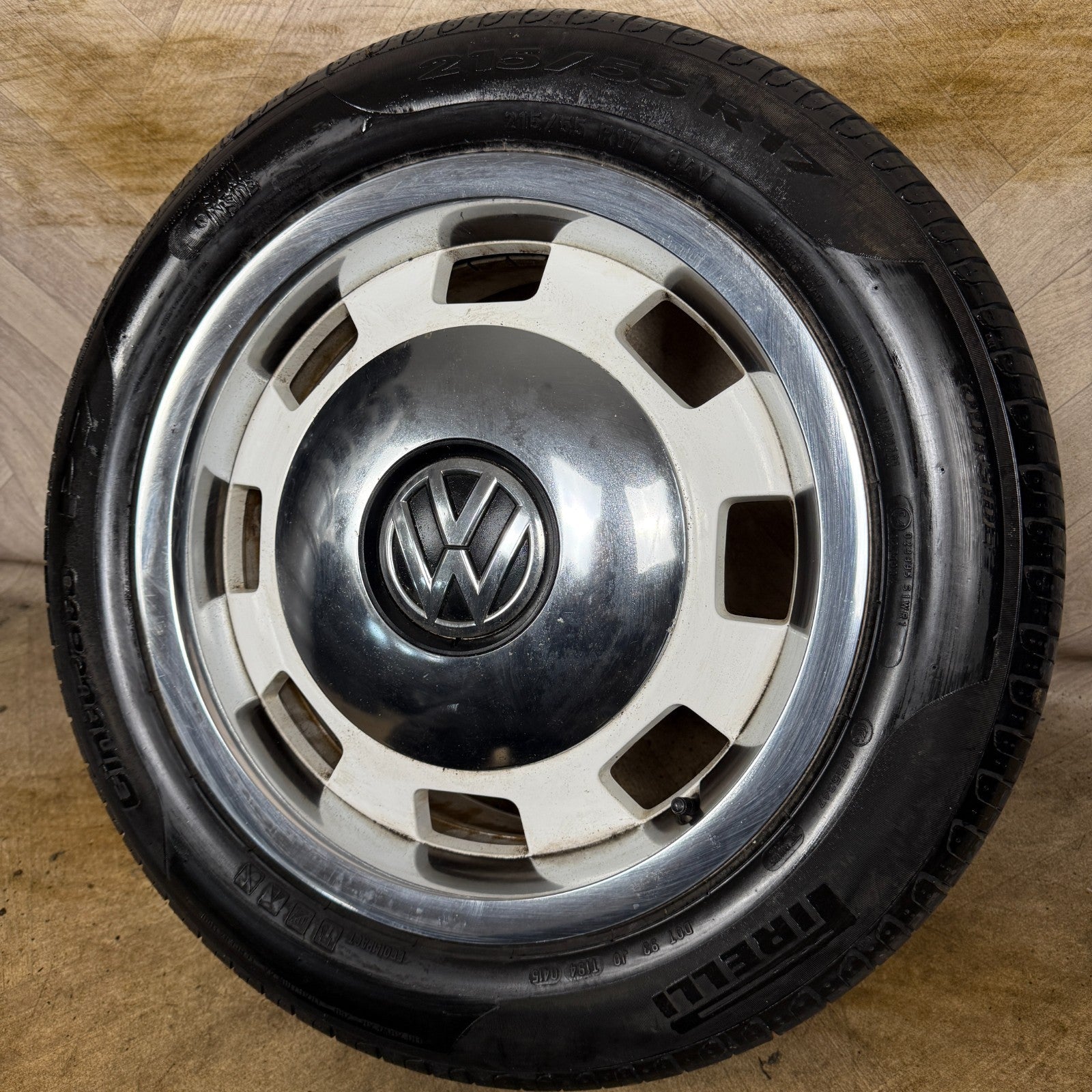 1X 17'' GENUINE VW BEETLE MK3 HERITAGE WHITE ALLOY WHEEL PIRELLI TYRE 5C0601025G