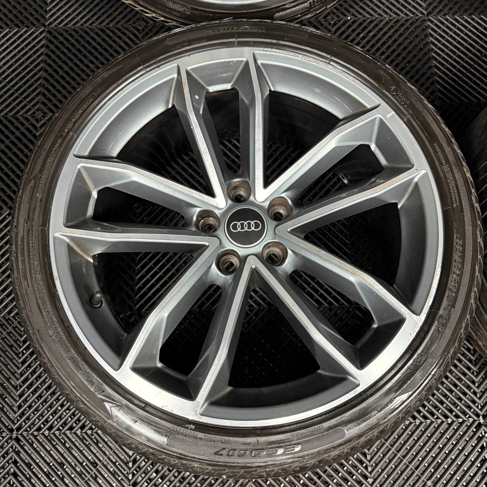 19'' GENUINE AUDI A5 S LINE S5 ALLOY WHEELS ALLOYS TYRES 8W0601025DF